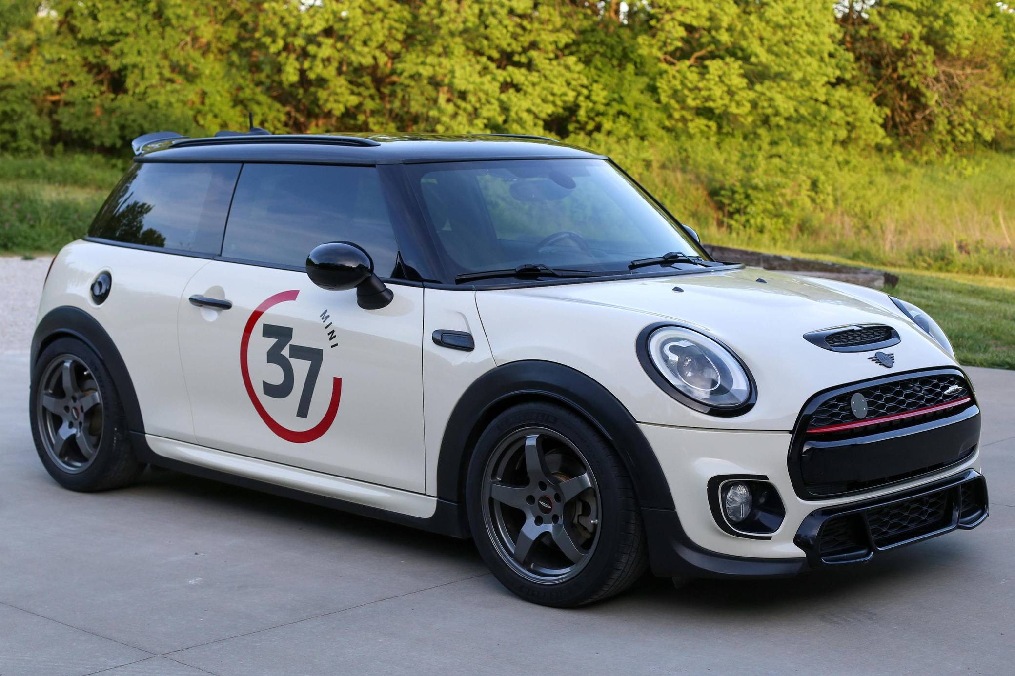 2017 MINI Cooper