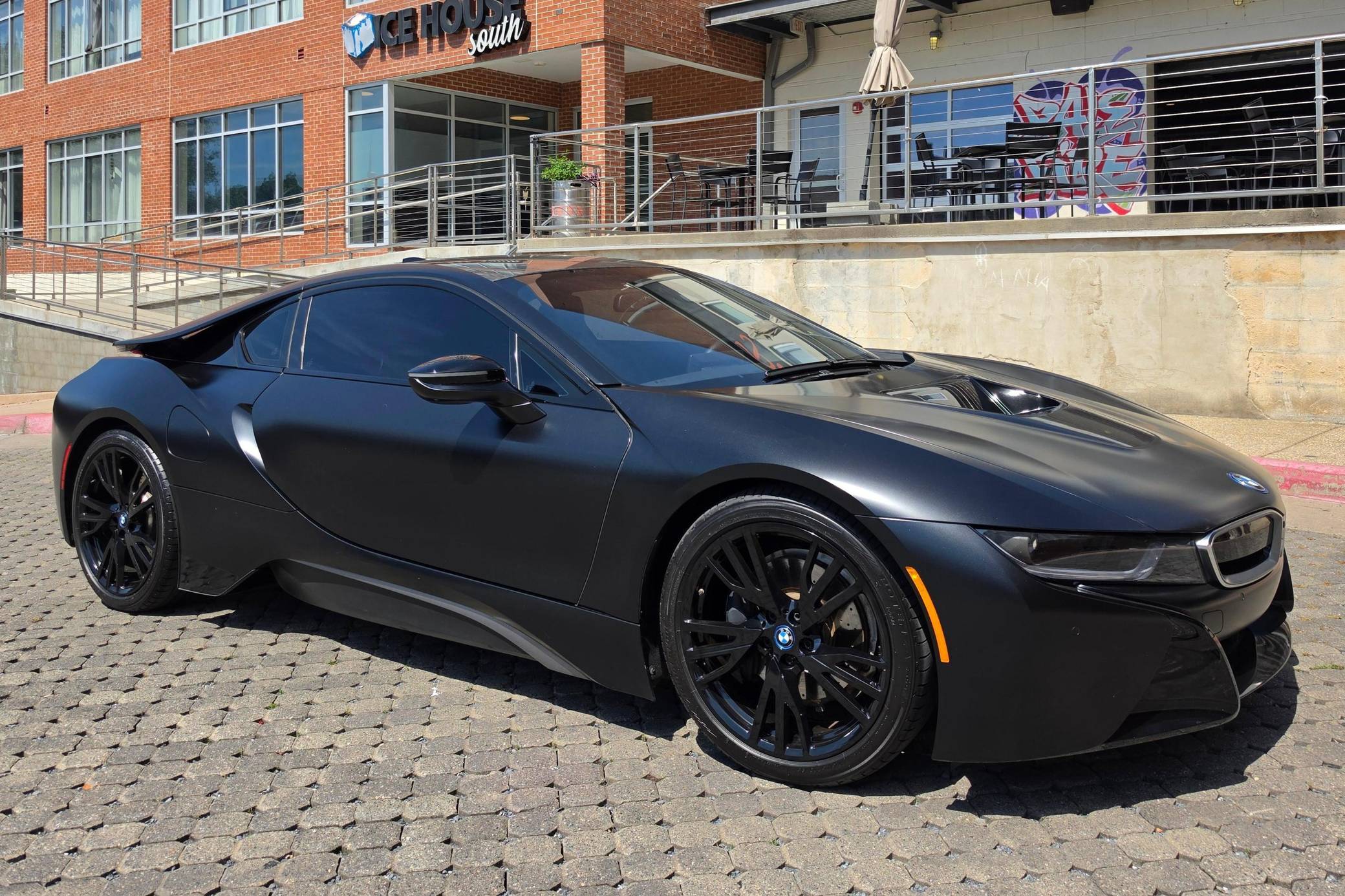 2017 BMW i8
