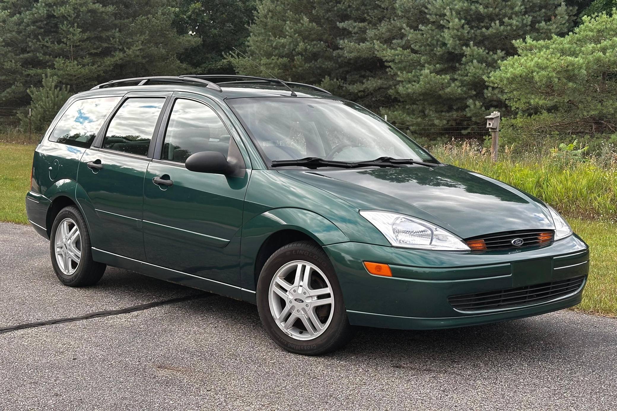 2000 Ford Focus Wagon SE VIN: 1FAFP3635YW349744 for Sale
