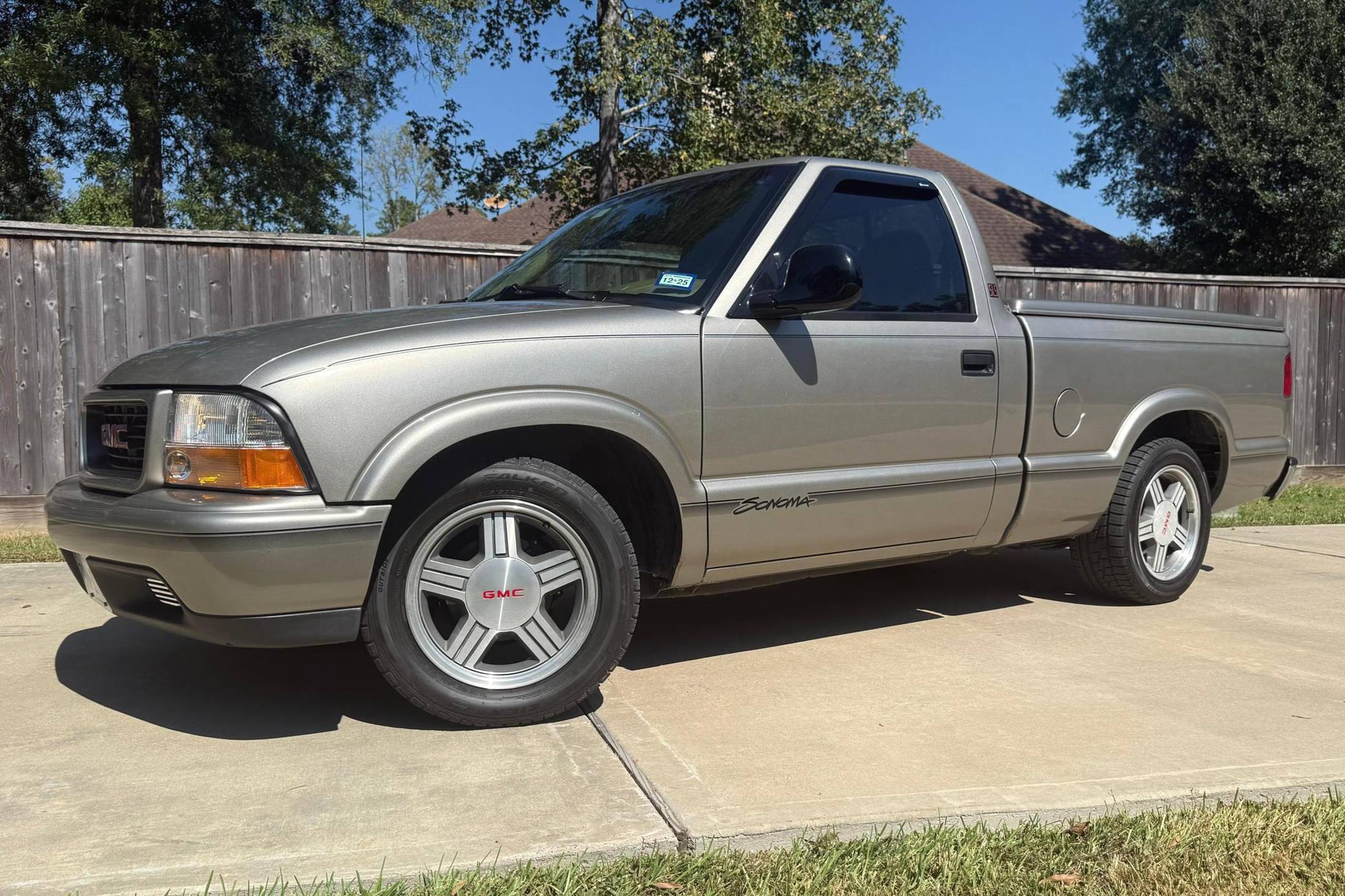 1998 GMC Sonoma SLS VIN: 1GTCS14X1W8503048 for Sale - Cars & Bids