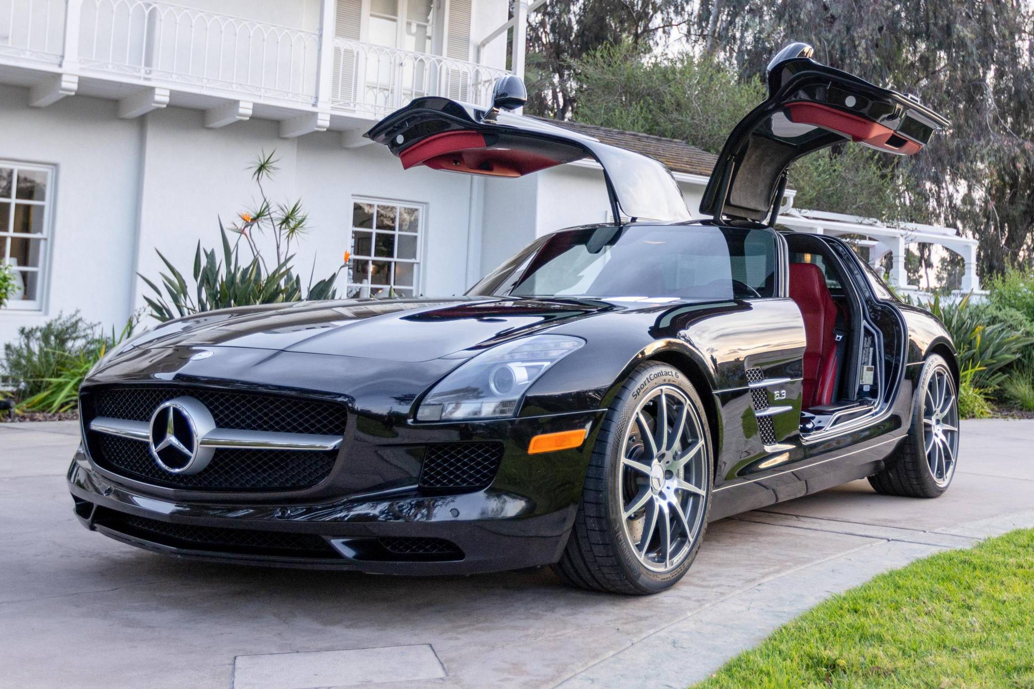 2011 Mercedes-Benz SLS AMG
