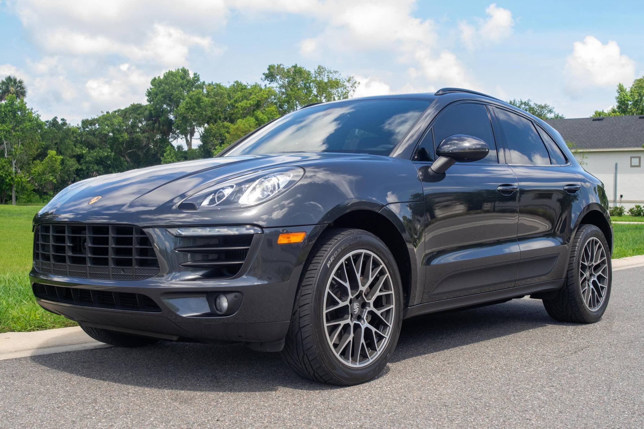 2017 Porsche Macan