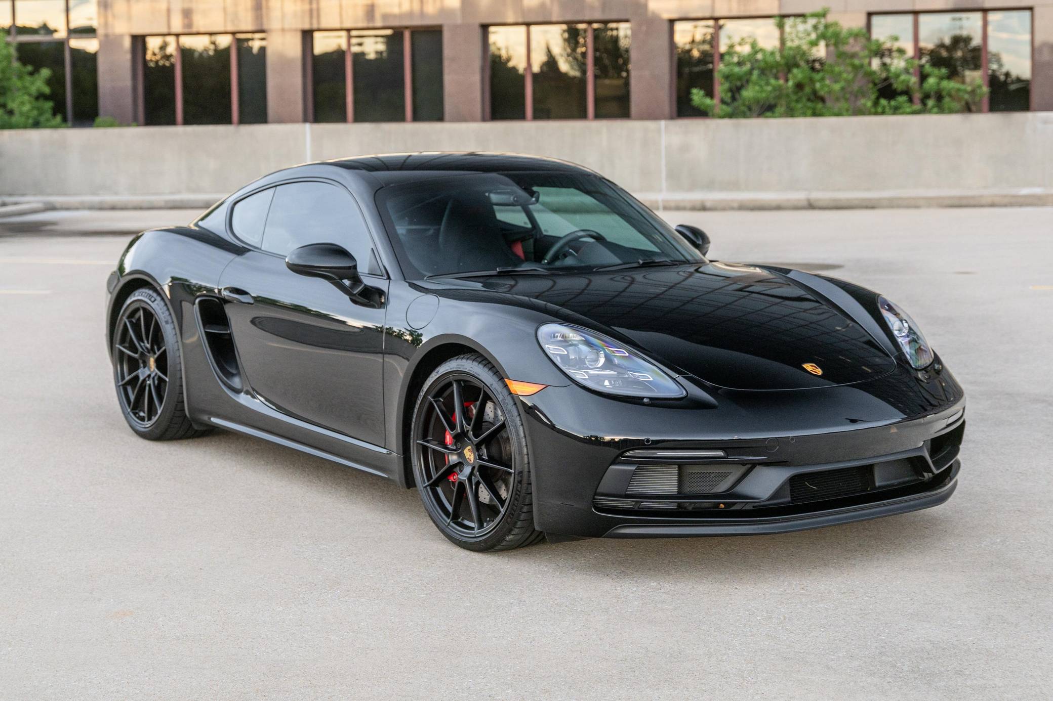 2025 Porsche 718 Cayman