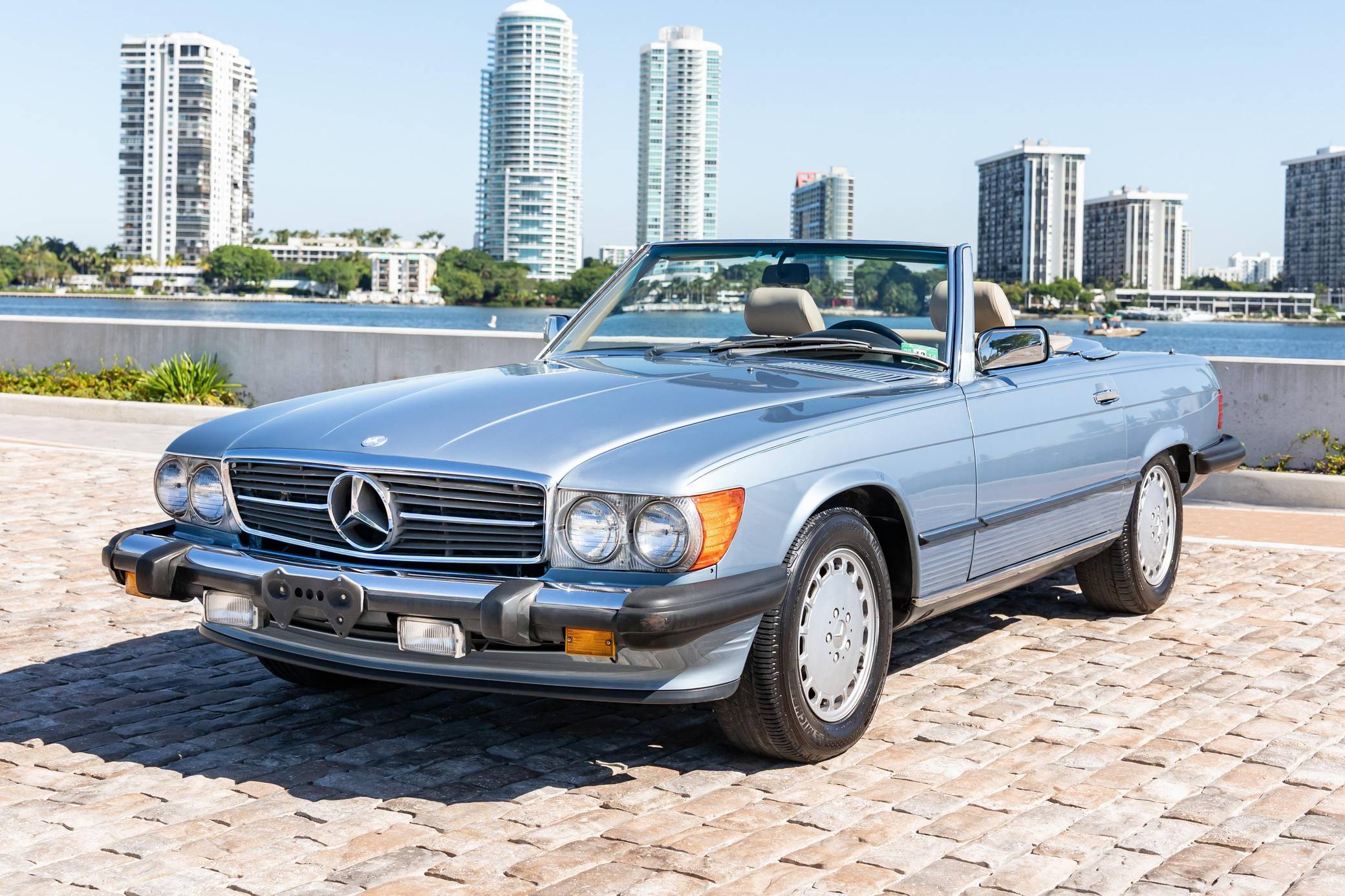 1989 Mercedes-Benz R107 SL