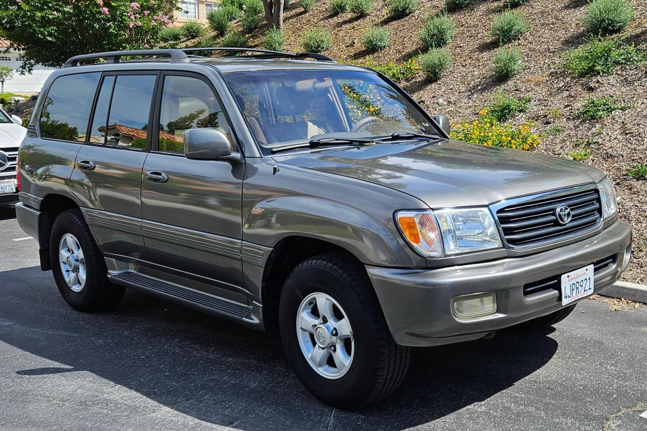 2000 Toyota Land Cruiser for Sale - Cars & Bids