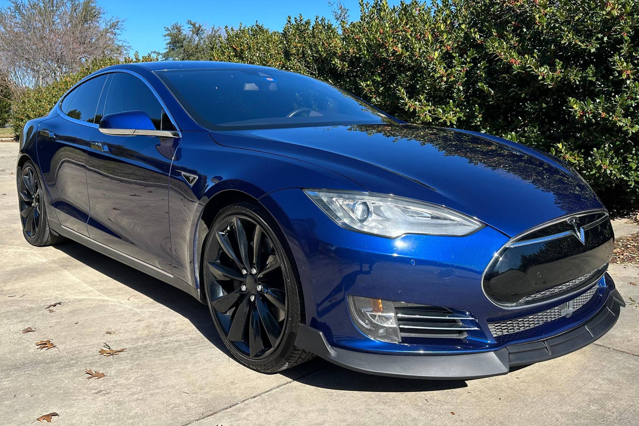 5YJSA1E28GF134076