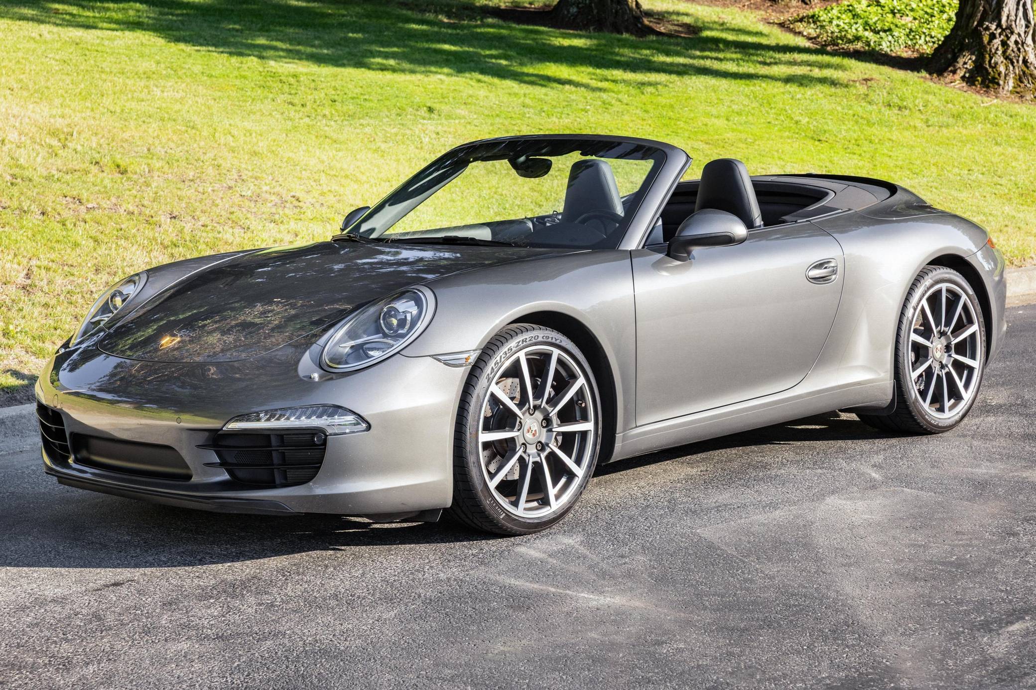 すっちー 2013 Porsche 911 Carrera Cabriolet VIN: WP0CA2A98DS140990
