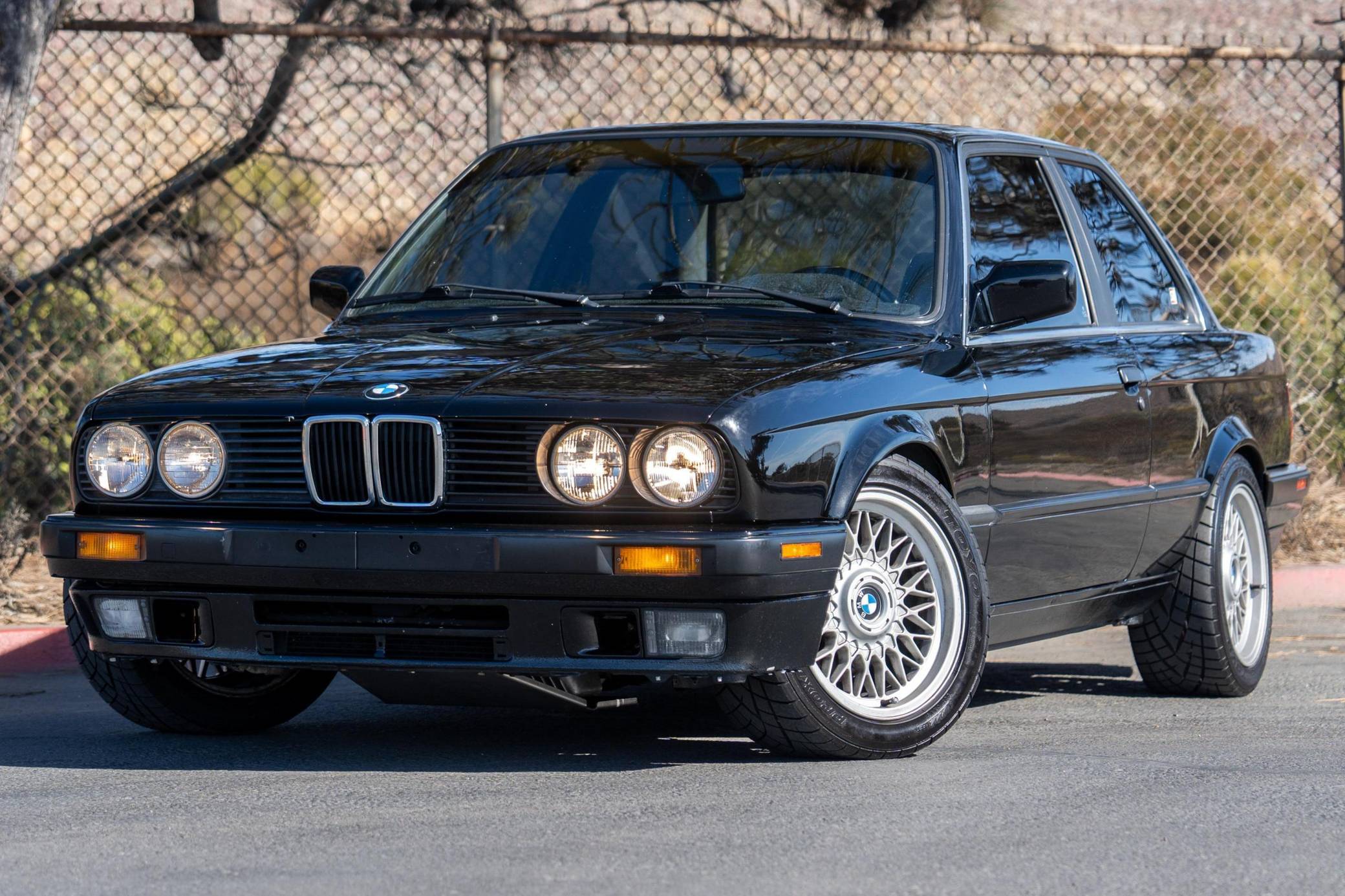 1990 BMW 325i Coupe