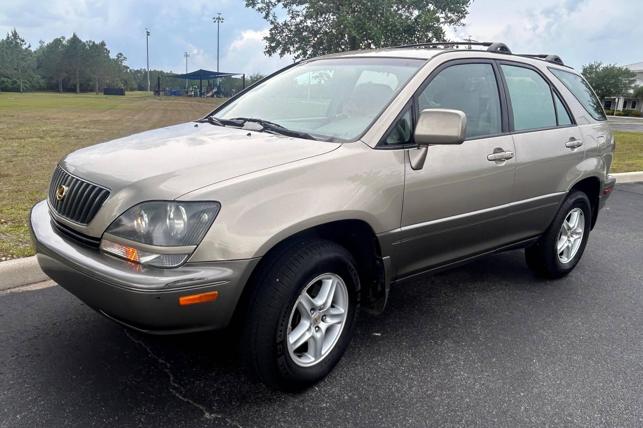 2000 Lexus RX