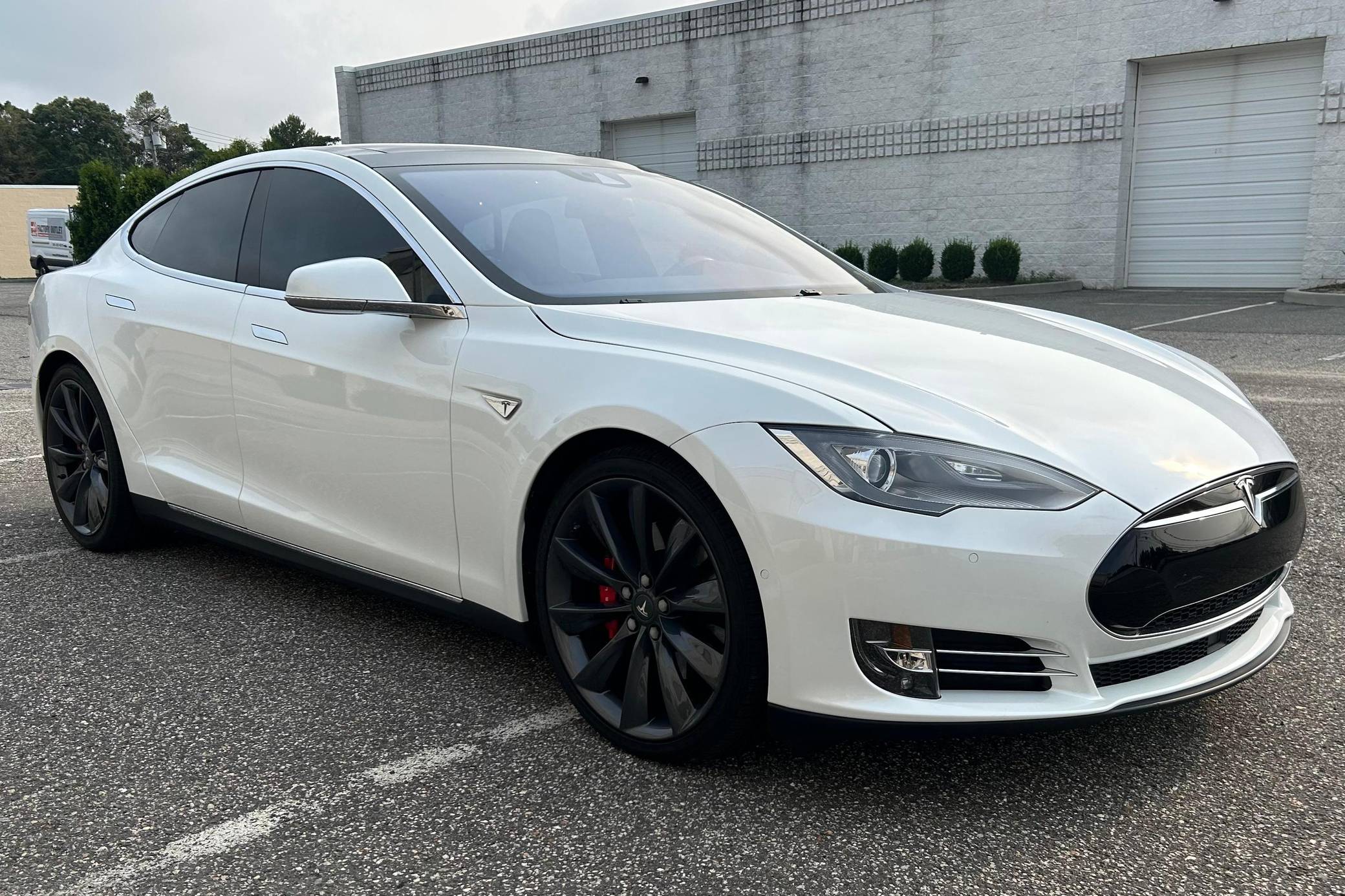 2015 Tesla Model S P90D