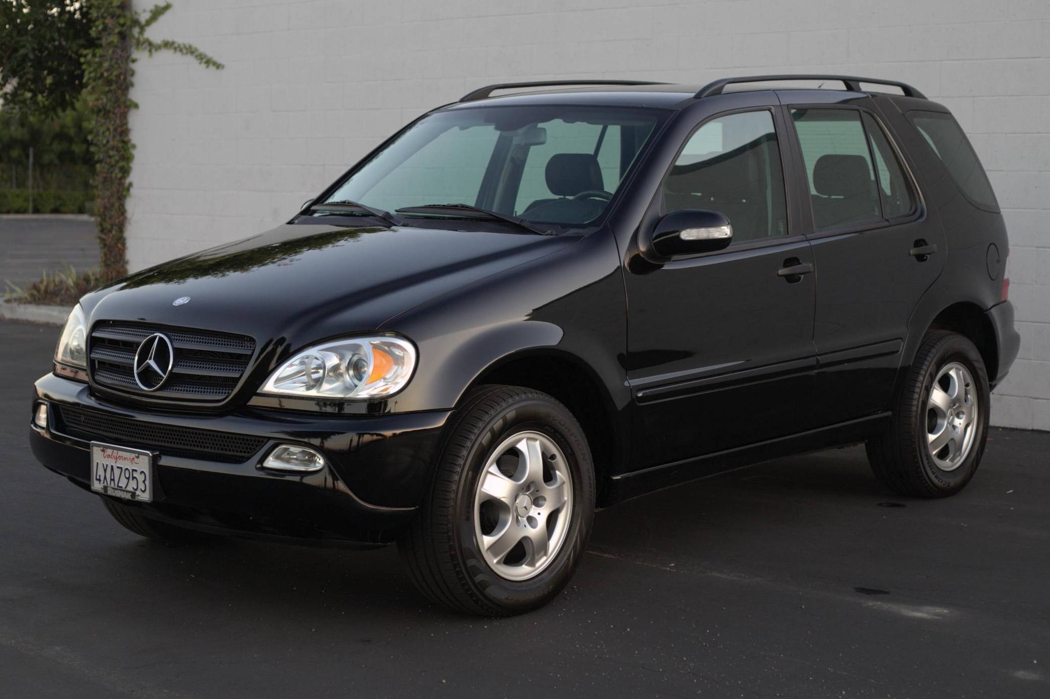 2002 mercedes benz ml320 deals front bumper