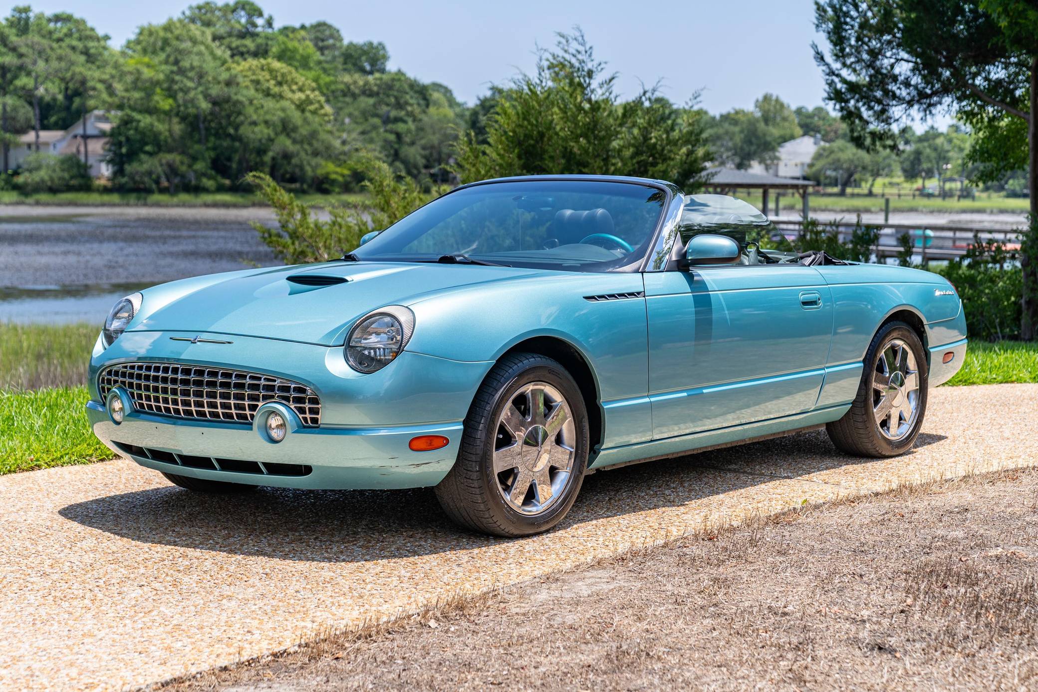 2002 Ford Thunderbird