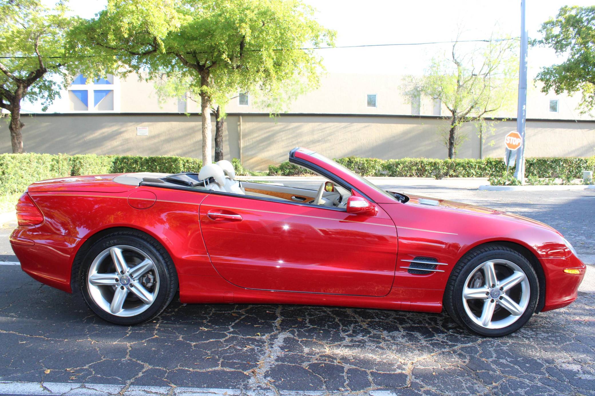 2004 Mercedes-Benz SL500 