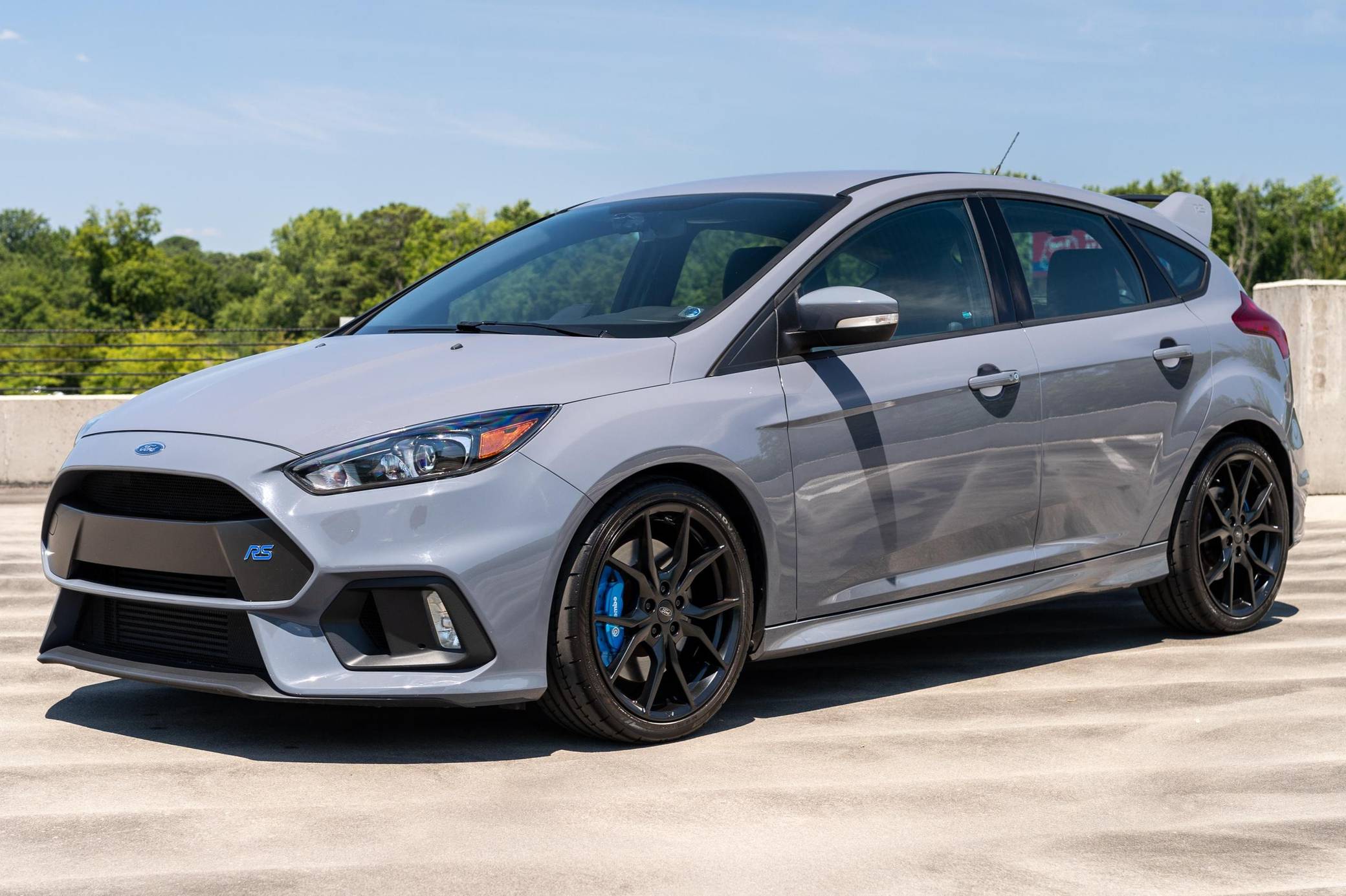 2017 Ford Focus RS VIN: WF0DP3TH7H4121366 for Sale - Cars & Bids