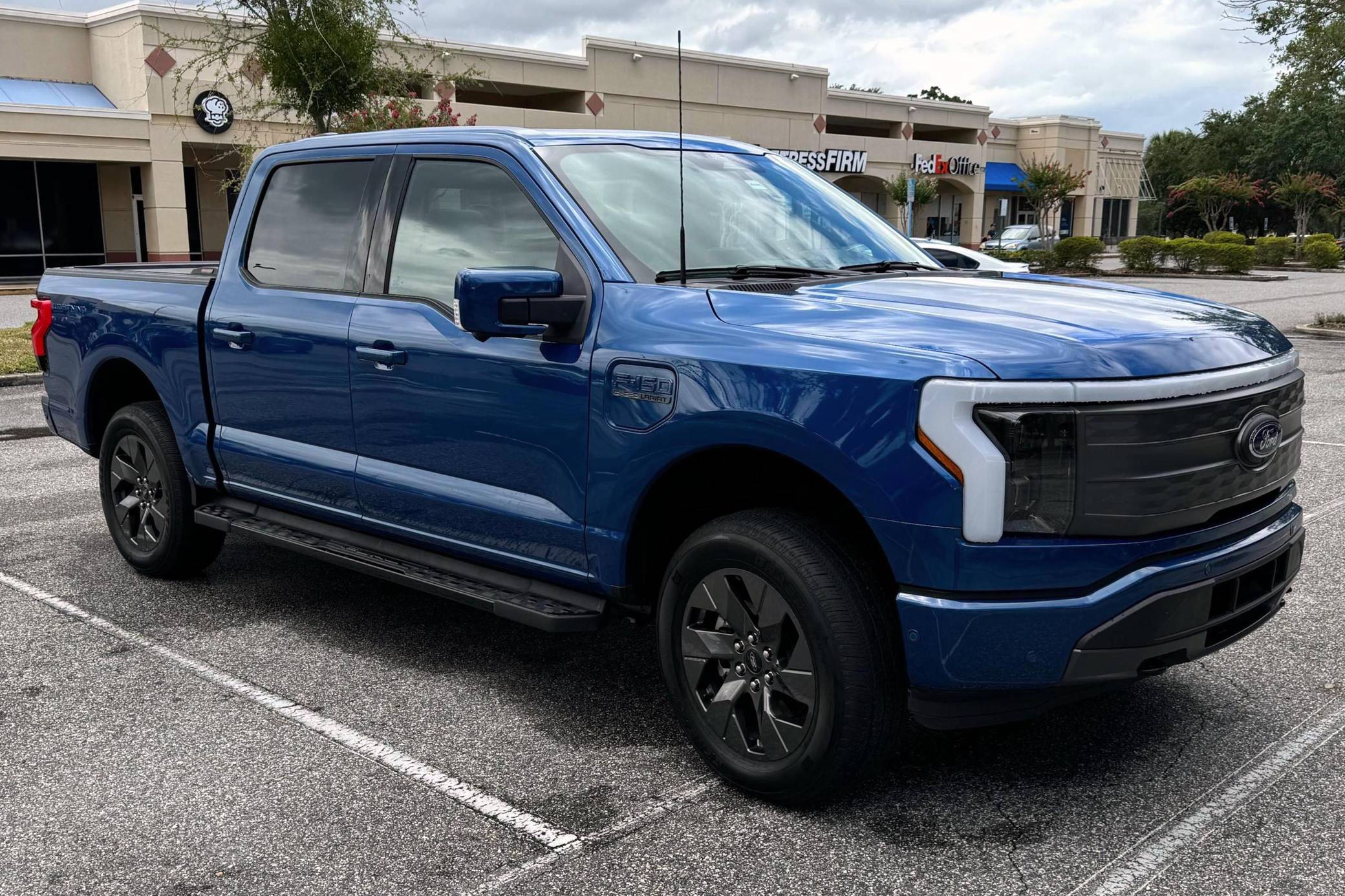 2022 Ford F-150 Lightning Lariat