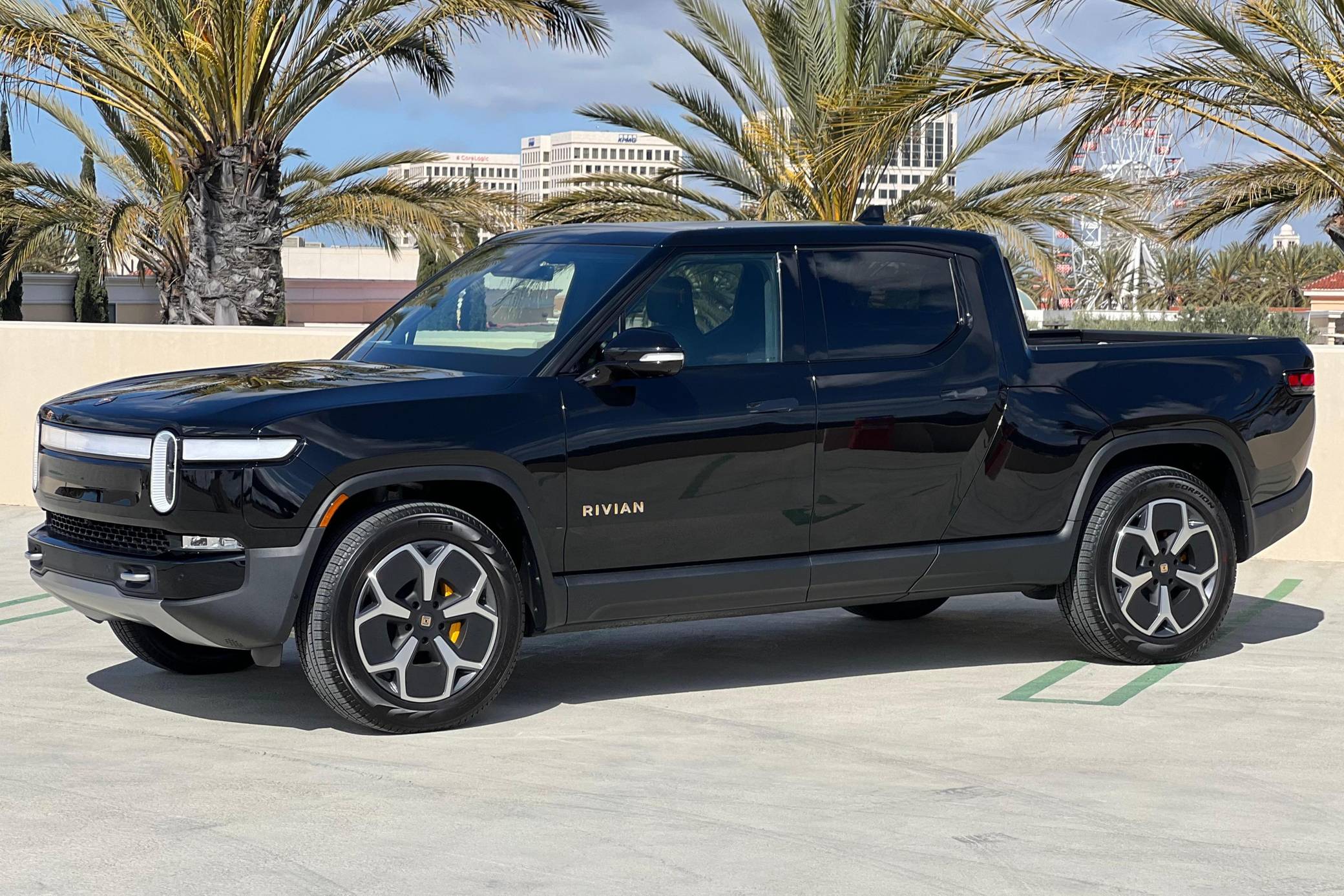 2024 Rivian R1T Adventure Edition