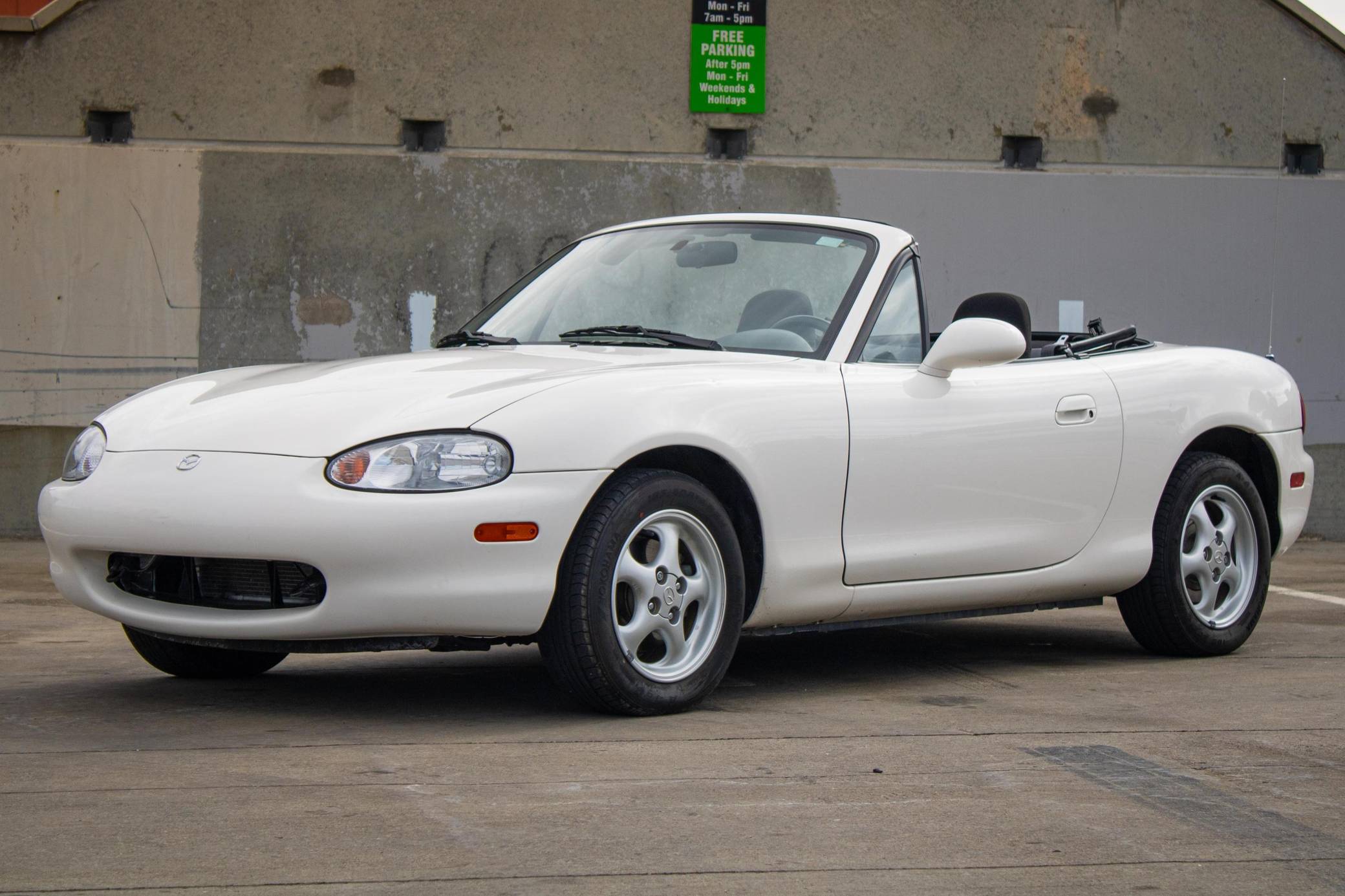 1999 Mazda MX-5 Miata for Sale - Cars & Bids