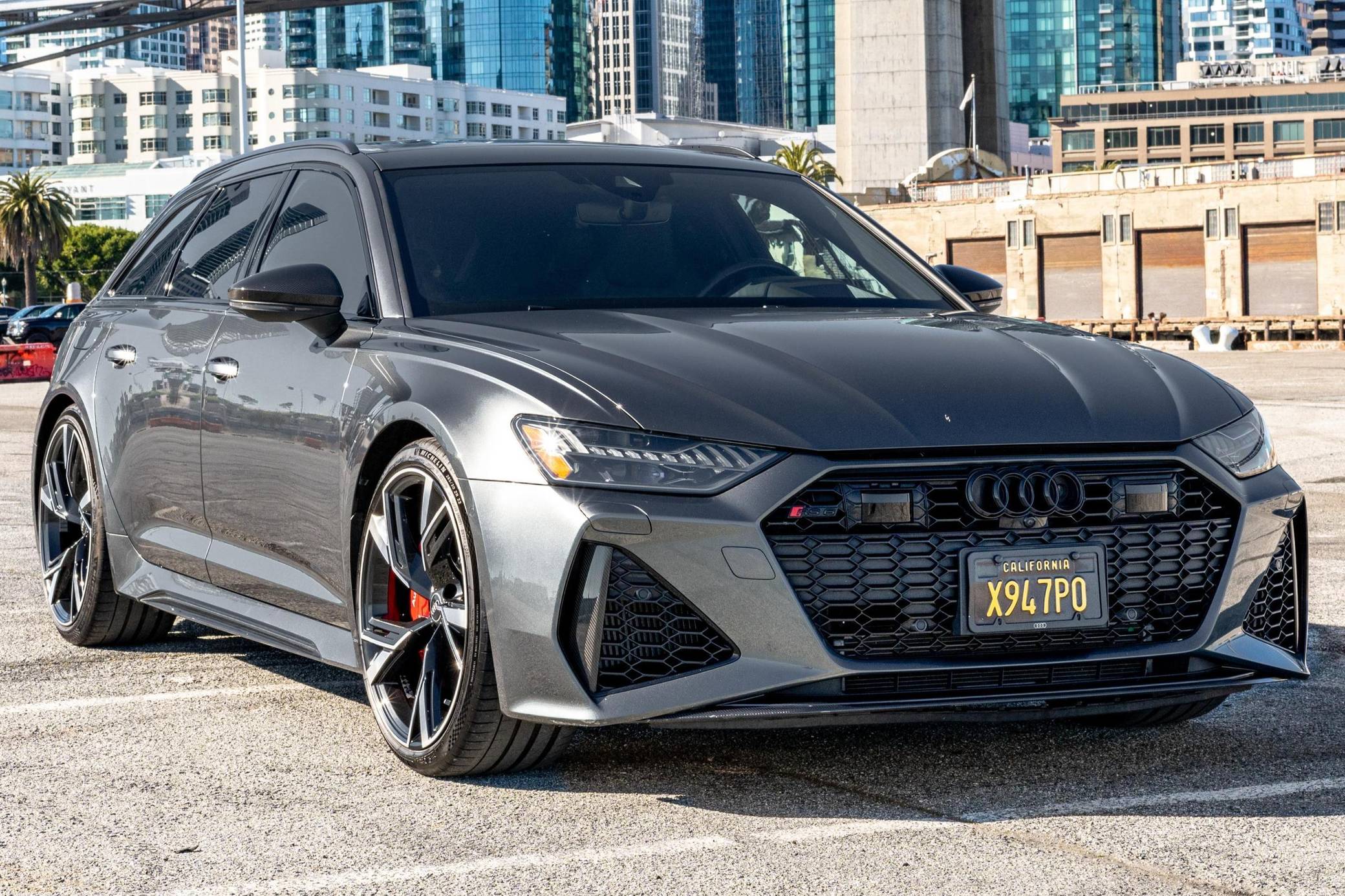 Partial Hood Fender & Mirror Kit | AUDI RS6 AVANT 2022 Partial Hood Fender & Mirror Kit | AUDI RS6 AVANT 2022