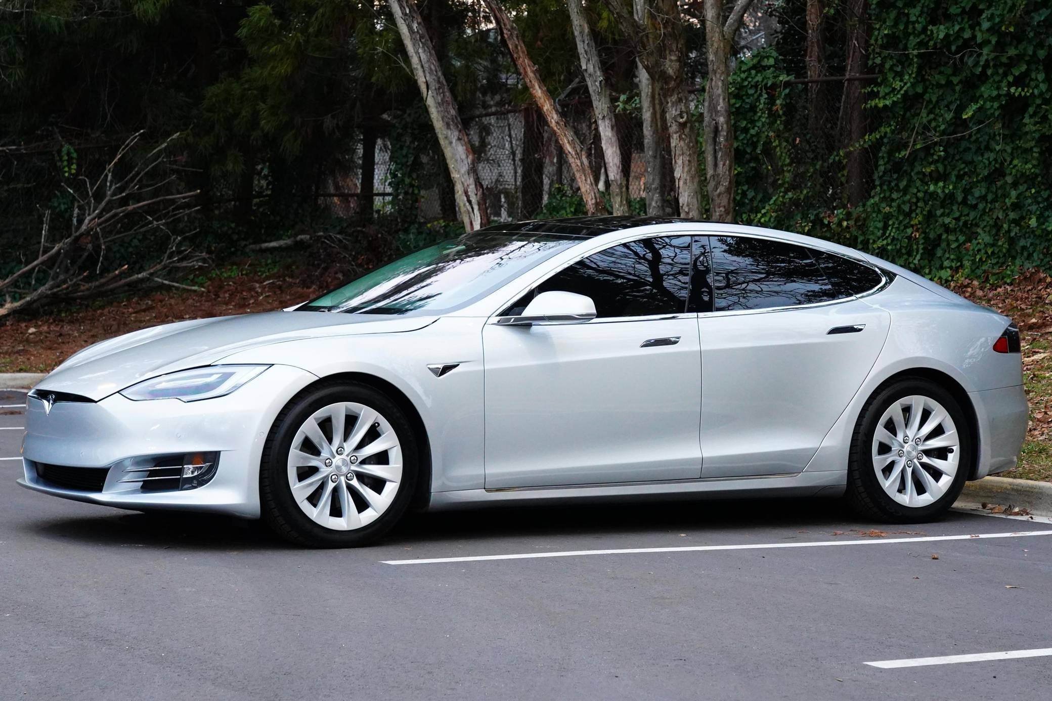 2016 Tesla Model S 75D