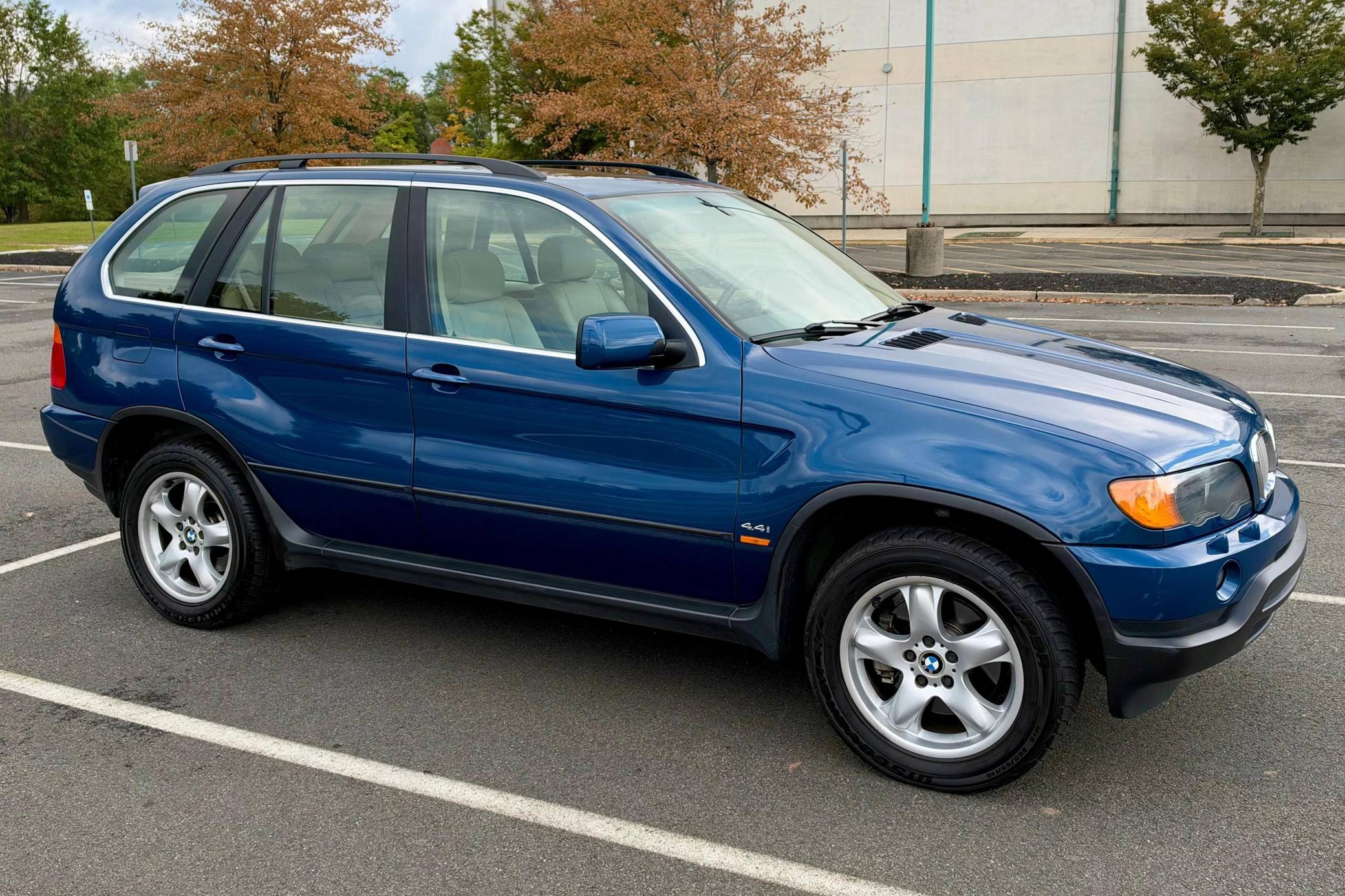 2003 BMW X5 4.4I