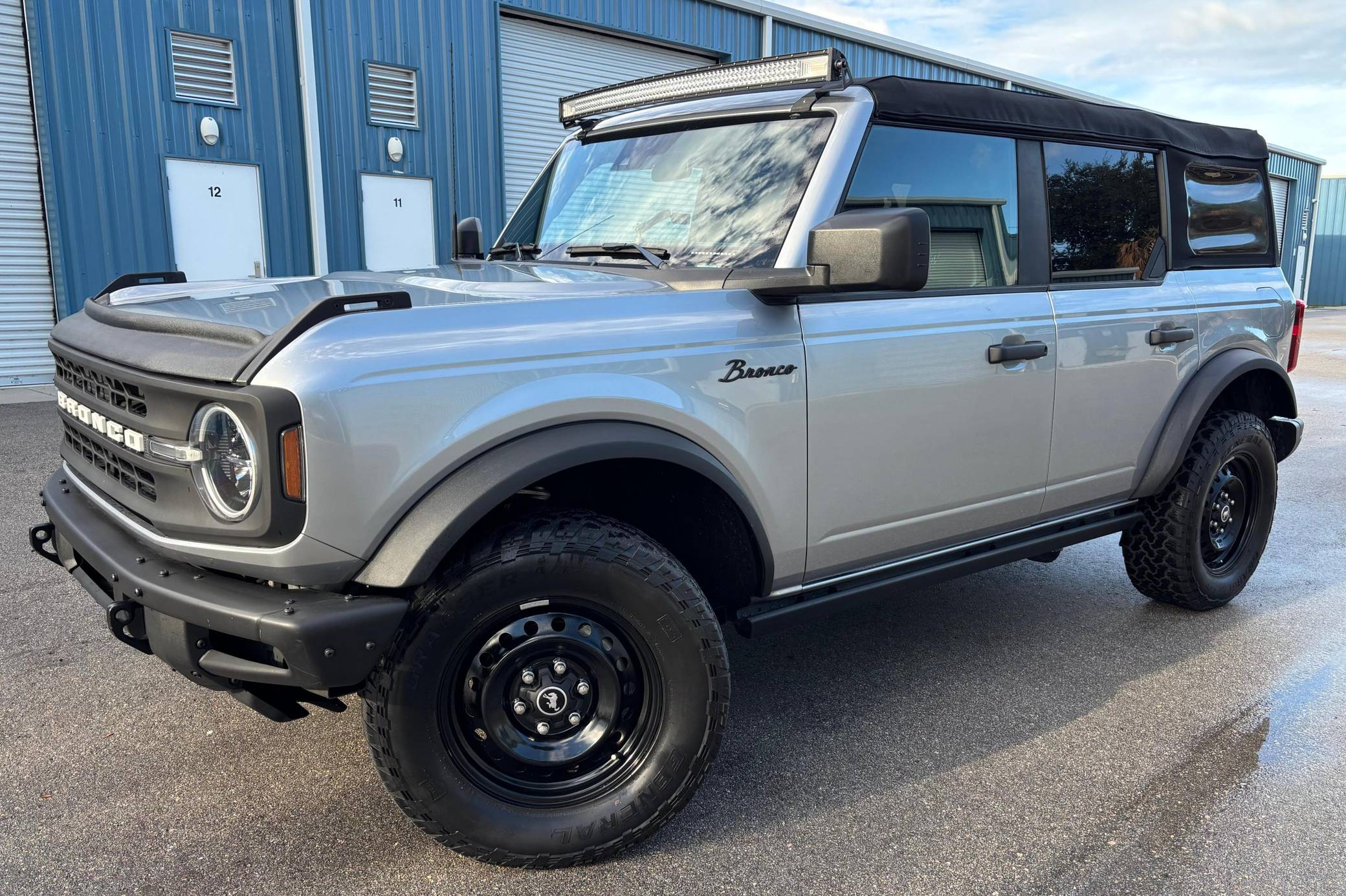 2023 Ford Bronco Black Diamond