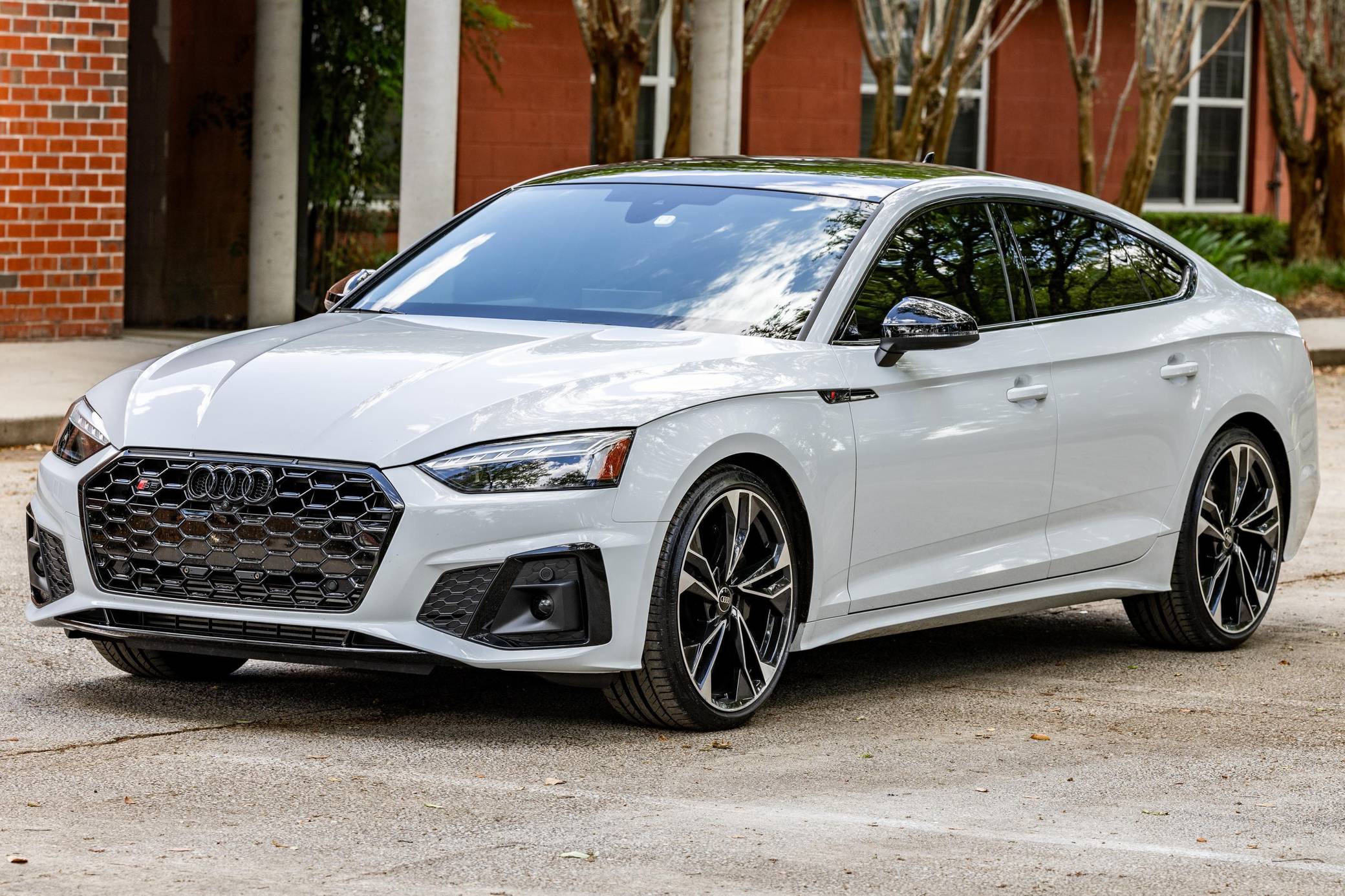 Partial Hood & Fender + Mirrors Kit | AUDI A7 SPORTBACK BASE 2021 Partial Hood & Fender + Mirrors Kit | AUDI A7 SPORTBACK BASE 2021