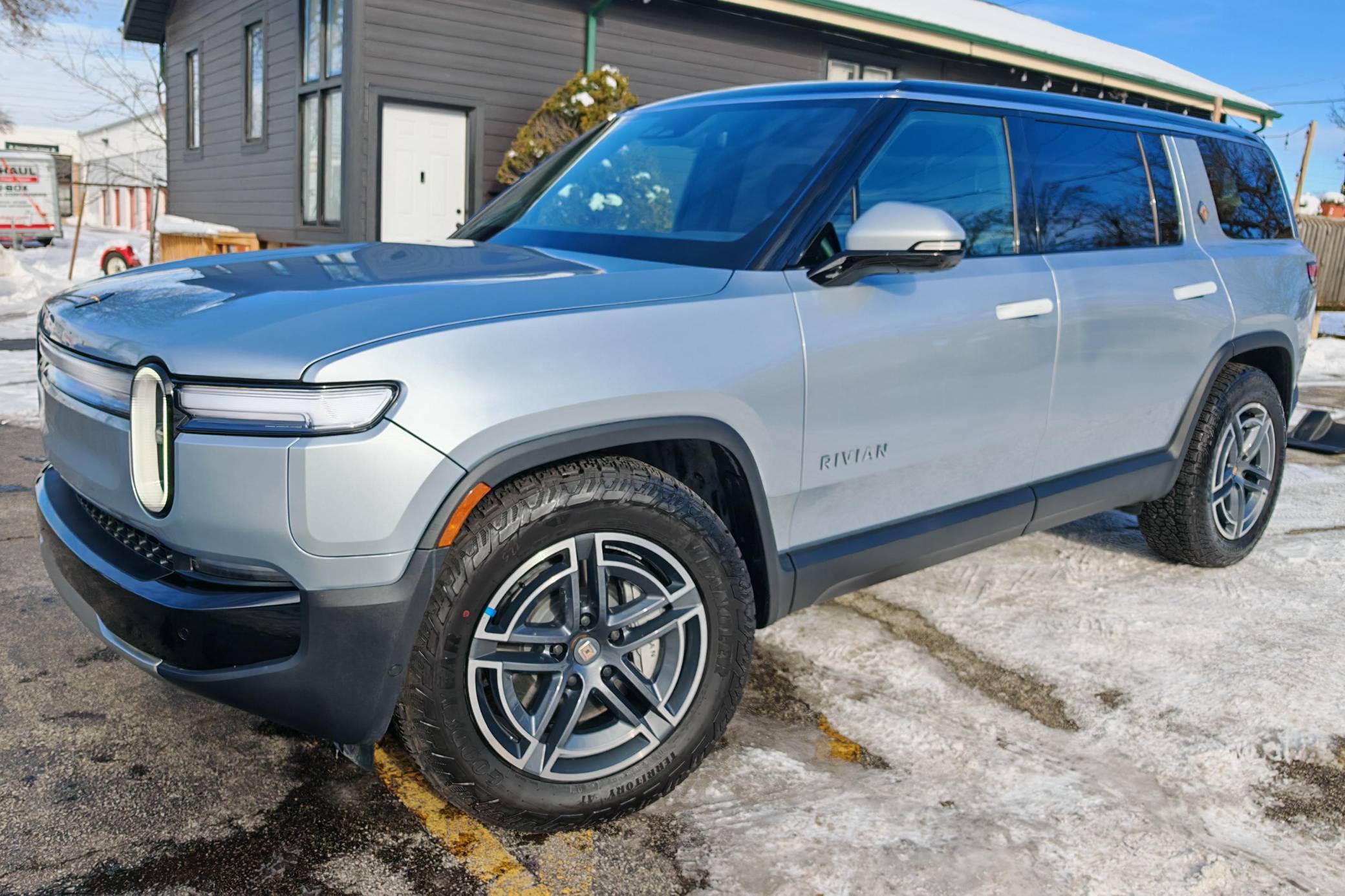 2026 Rivian R1S Adventure Edition VIN: 7PDSGGBA9TN081177 for Sale