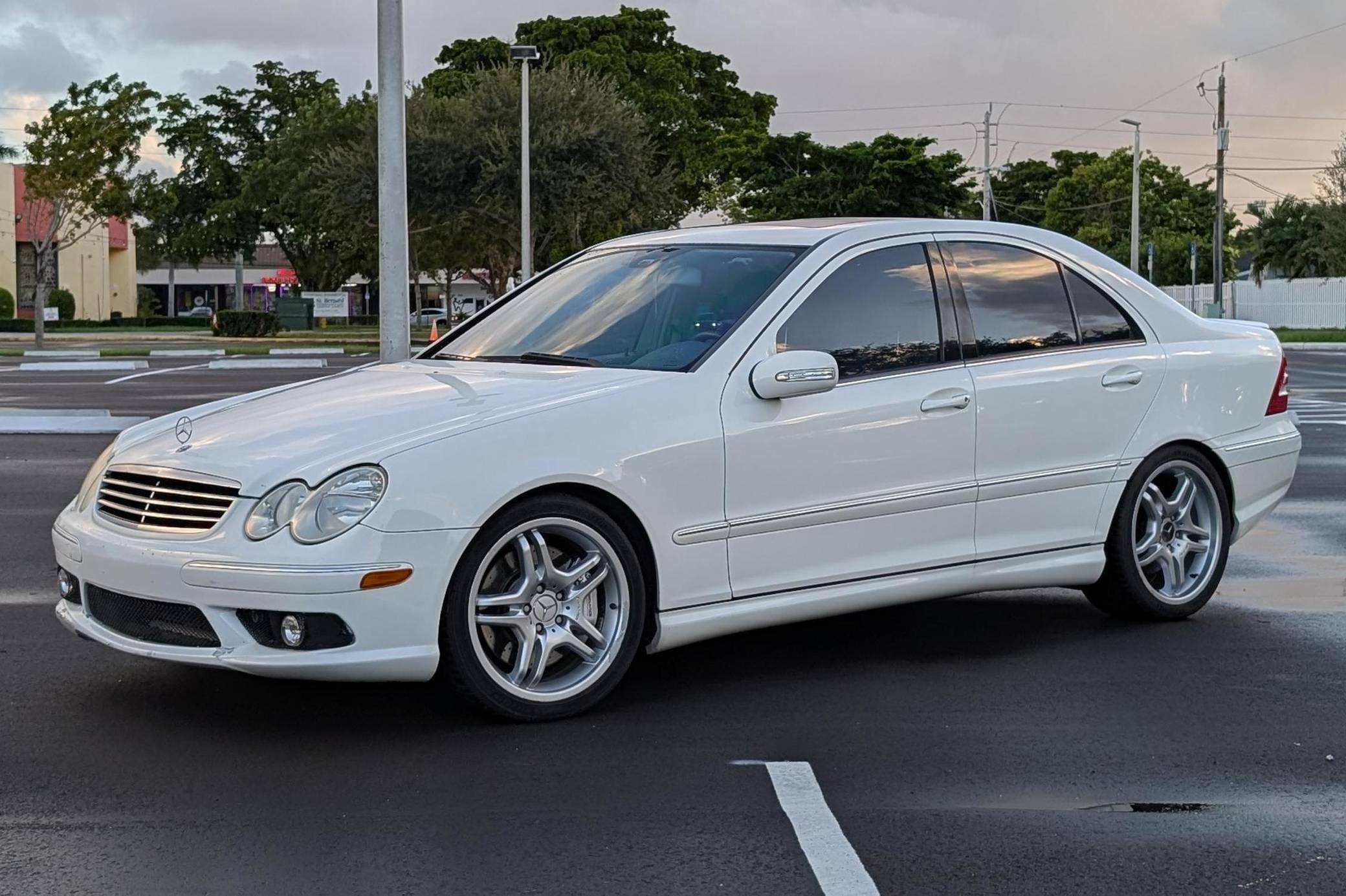 2006 Mercedes-Benz C55 AMG VIN: WDBRF76JX6F797831 for Sale - Cars & Bids