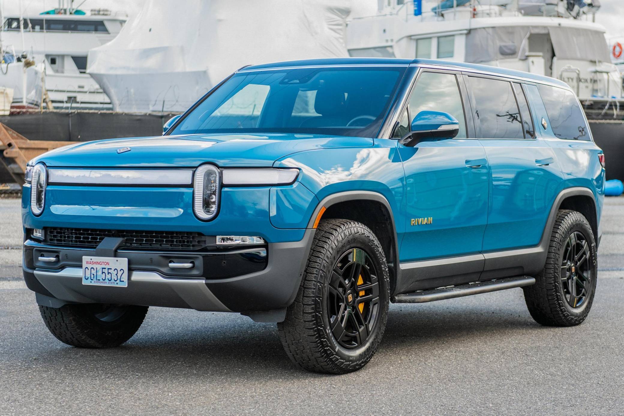 2023 Rivian R1S Adventure Edition