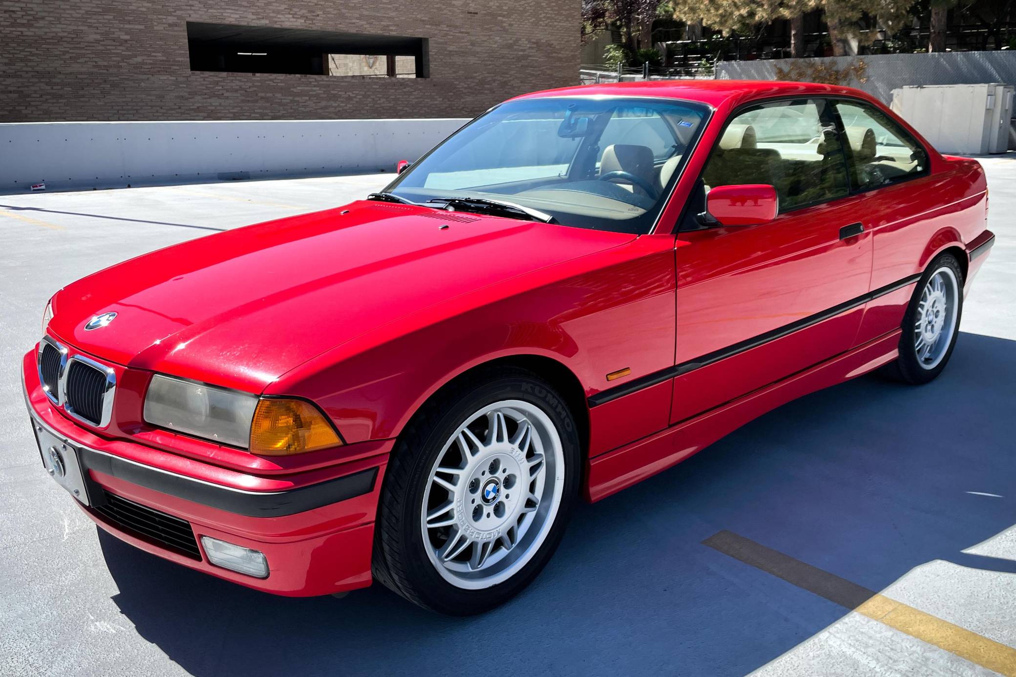 1999 BMW 323is Coupe