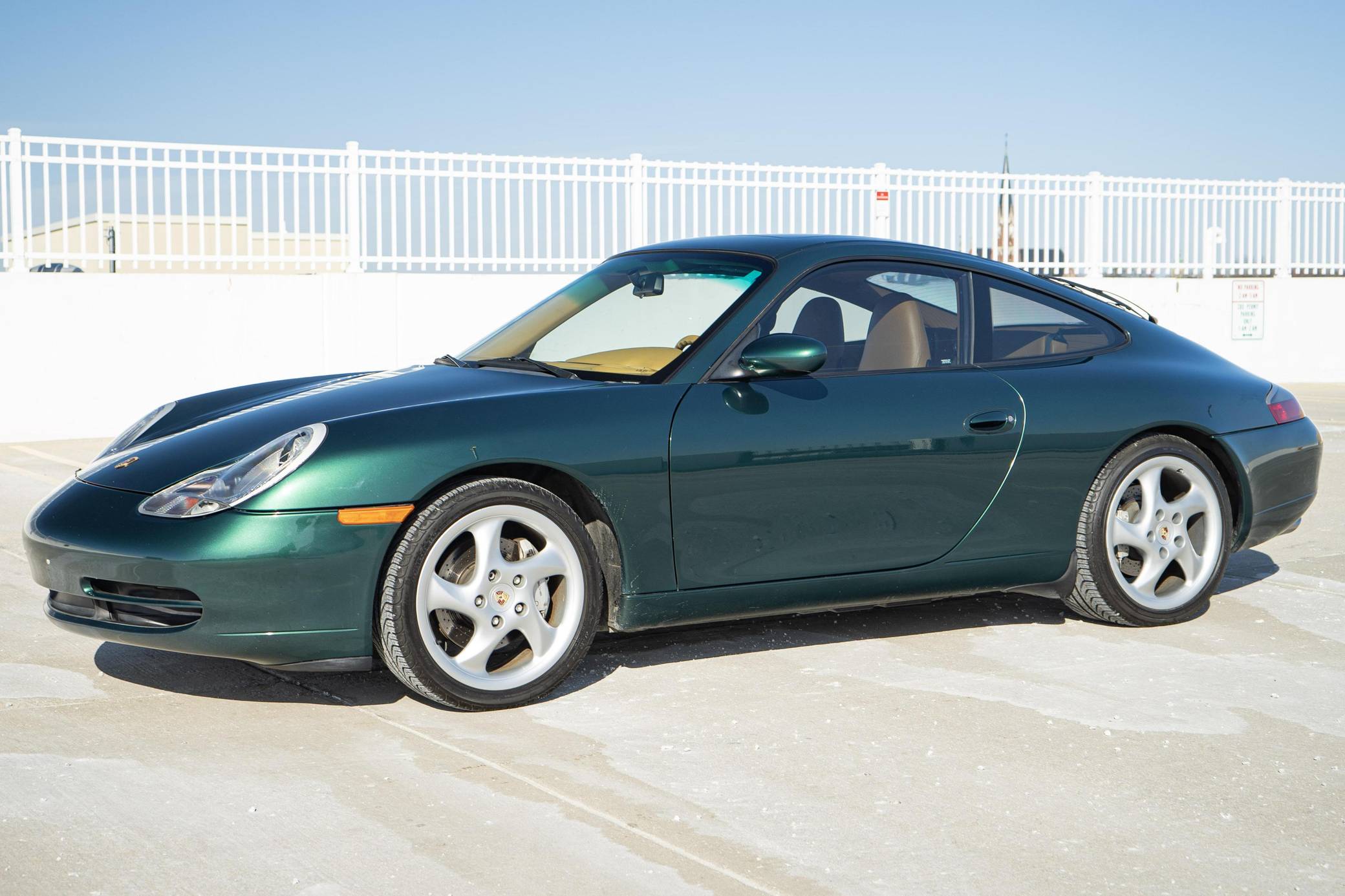 2001 Porsche 911 Carrera 4 Coupe