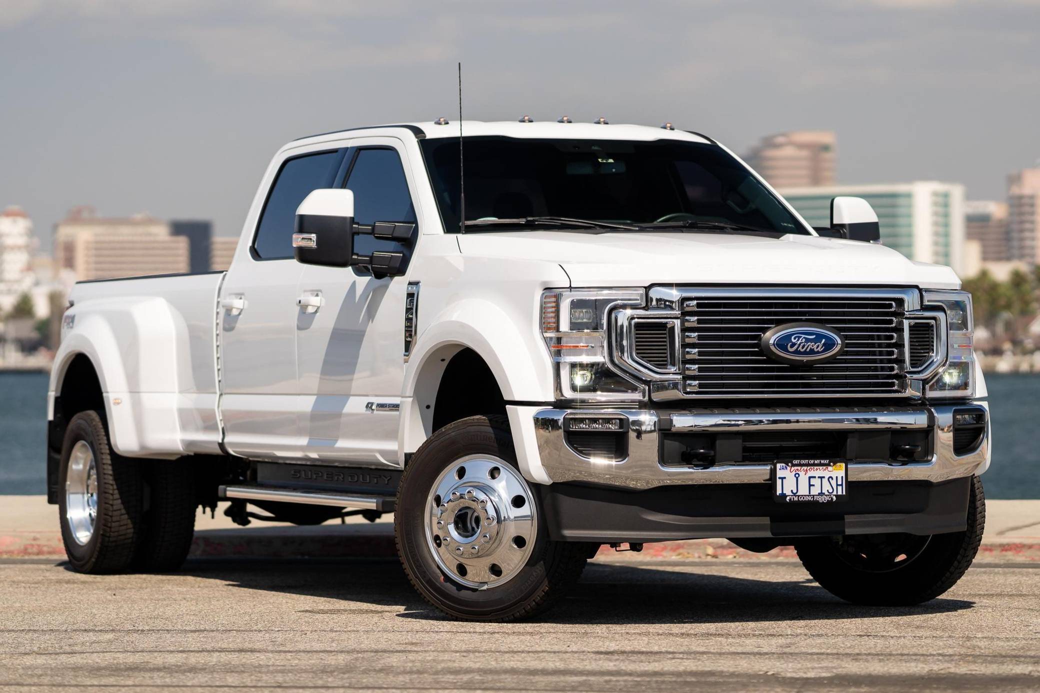 Tailgate Kit | FORD F-450 LARIAT 2022