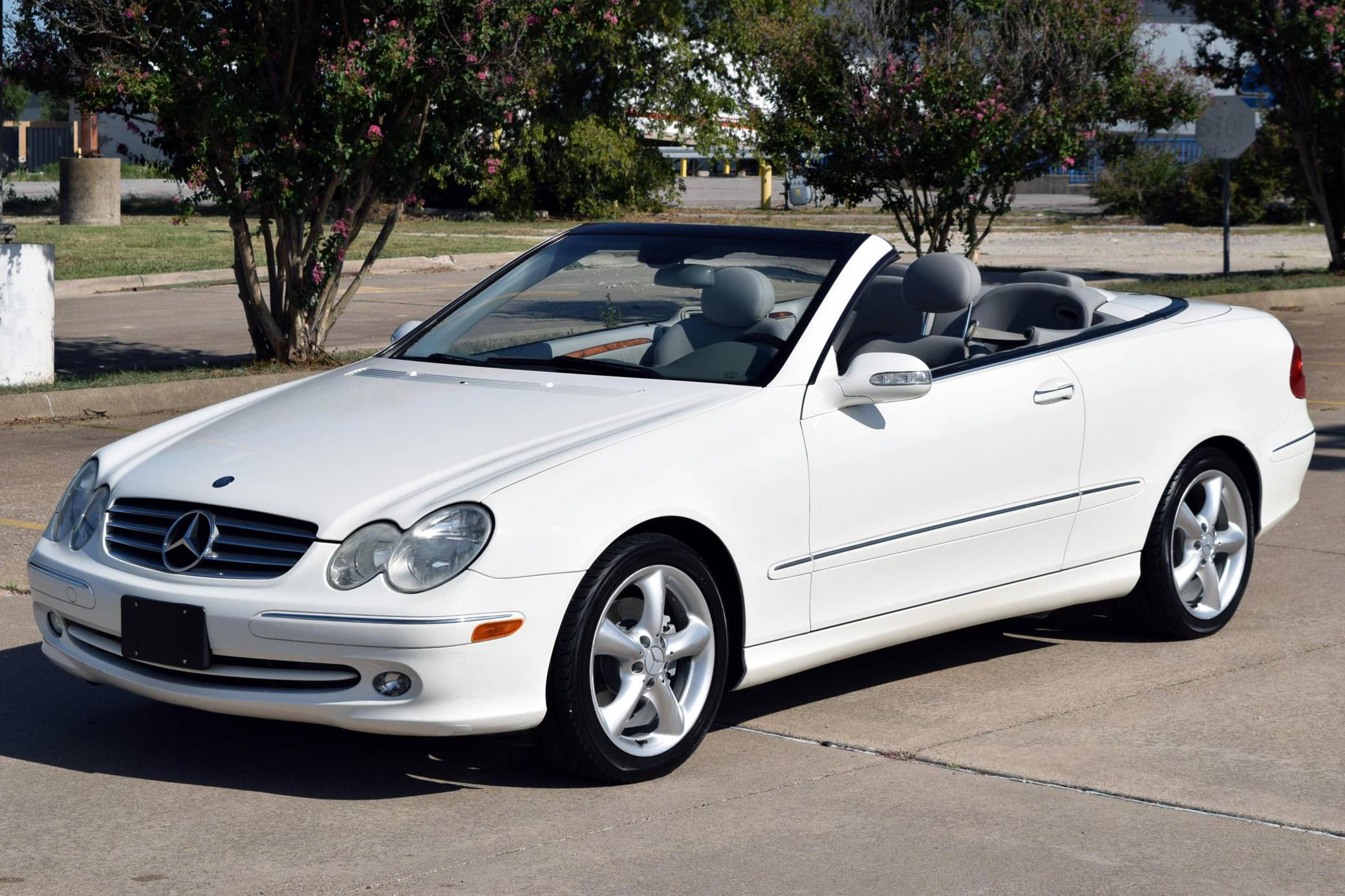 2005 Mercedes-Benz CLK320 Convertible