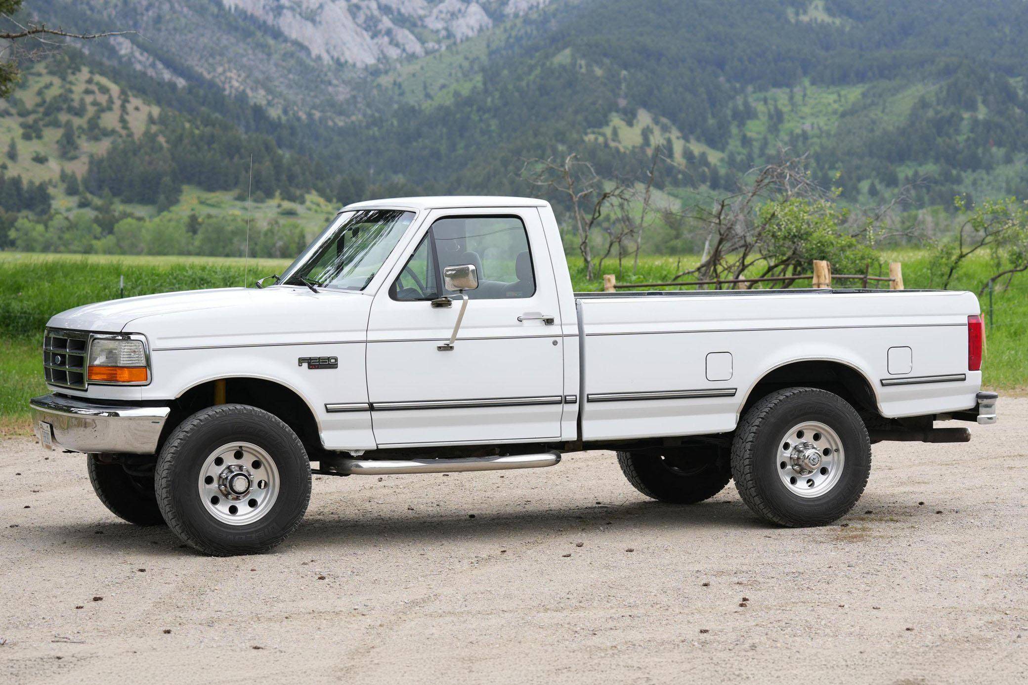 1992 Ford F-250 XLT 4x4 VIN: 2FTHF26G9NCA08311 for Sale - Cars & Bids