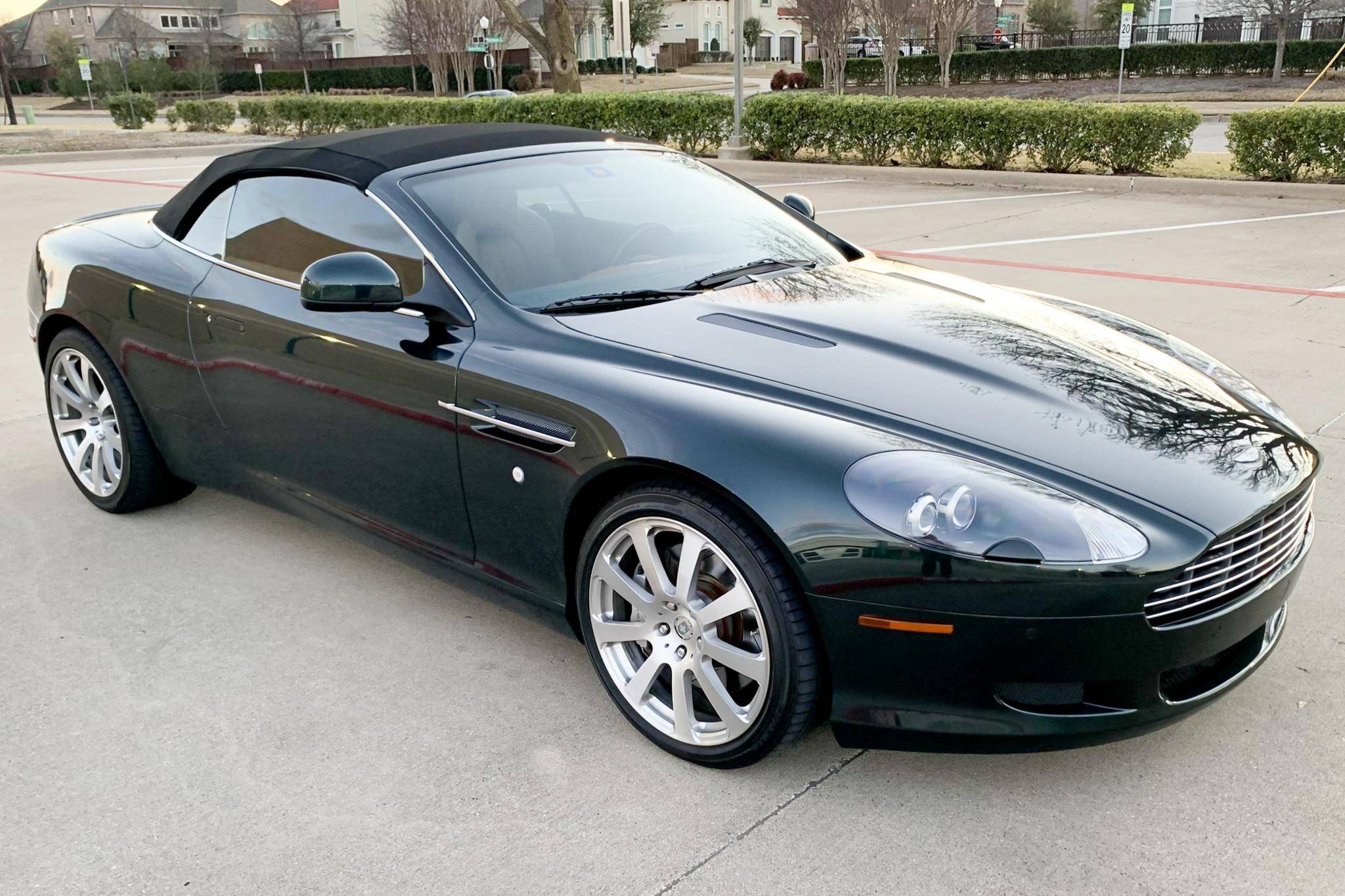 2010 Aston Martin DB9 Volante