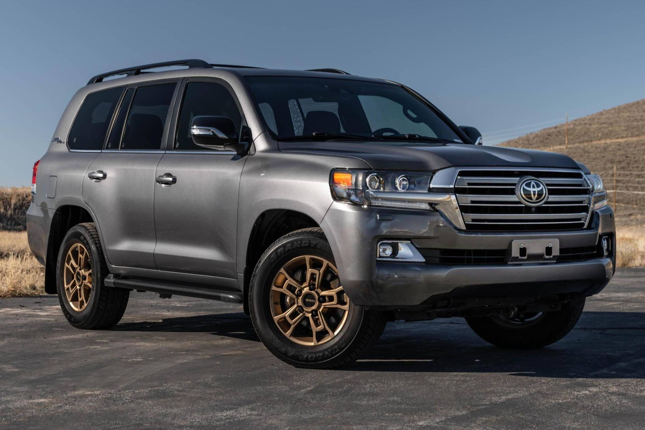 2021 Toyota Land Cruiser Heritage Edition VIN: JTMCY7AJ5M4097572