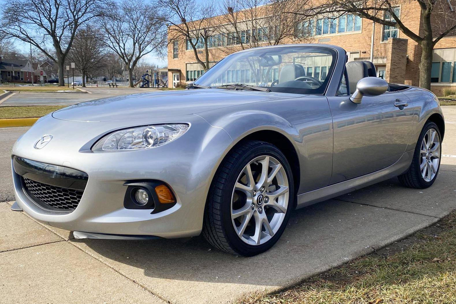 2014 Mazda MX-5 Miata Grand Touring auction - Cars & Bids