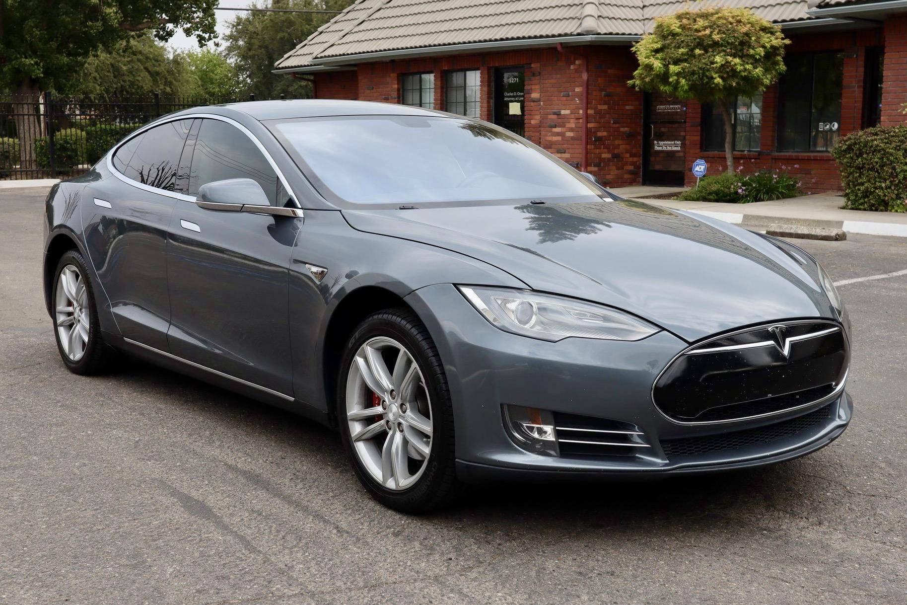 2012 Tesla Model 85 auction Cars Bids