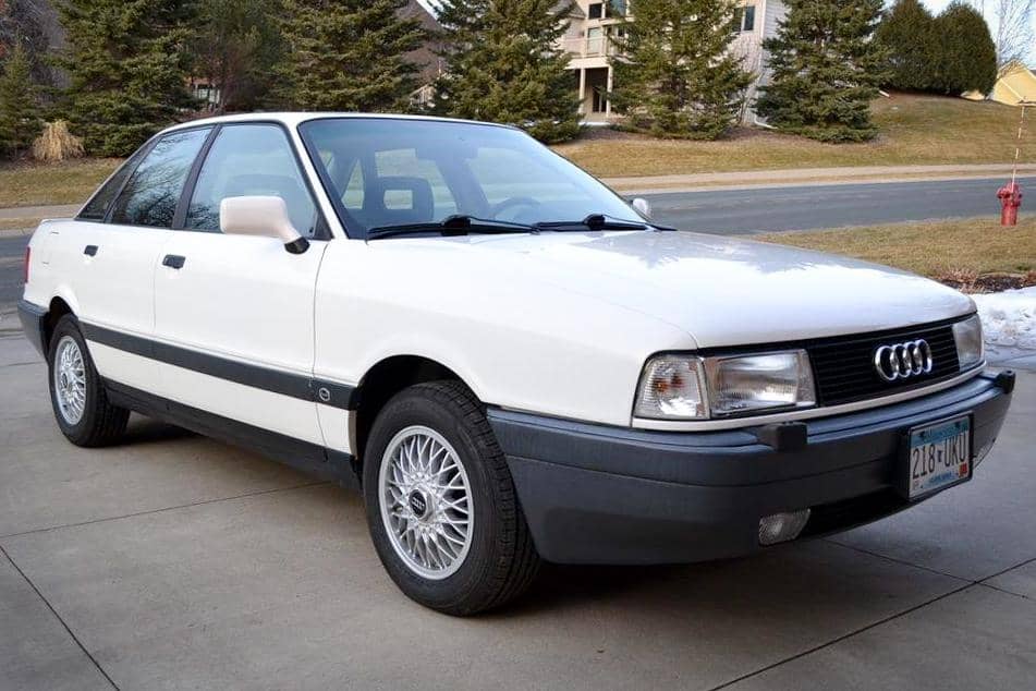 半分の値段販売 Triple 9 1/18 Audi 80 B3 Saloon 1989 alpine white