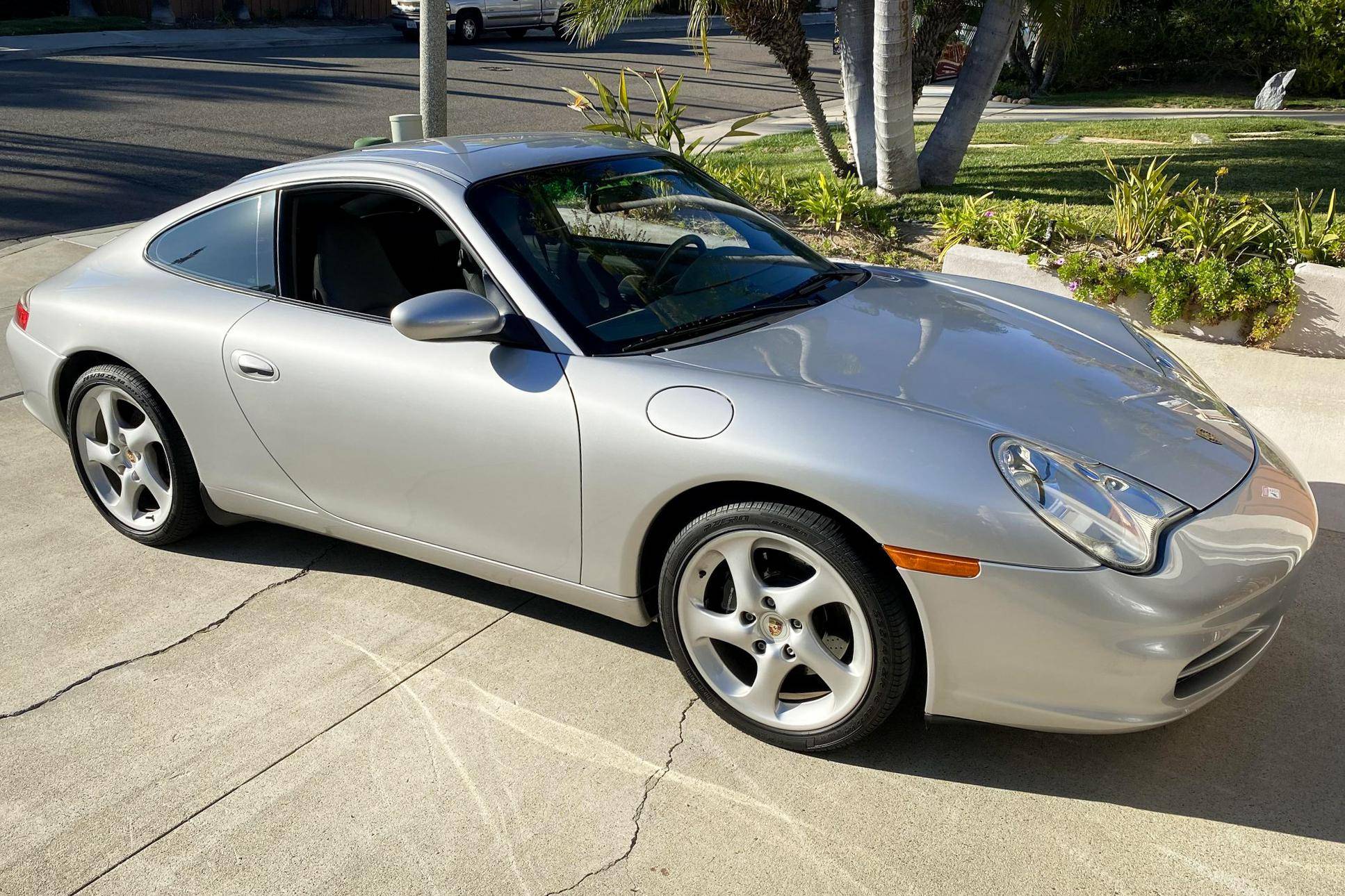 2003 Porsche 911 Carrera Coupe auction - Cars & Bids