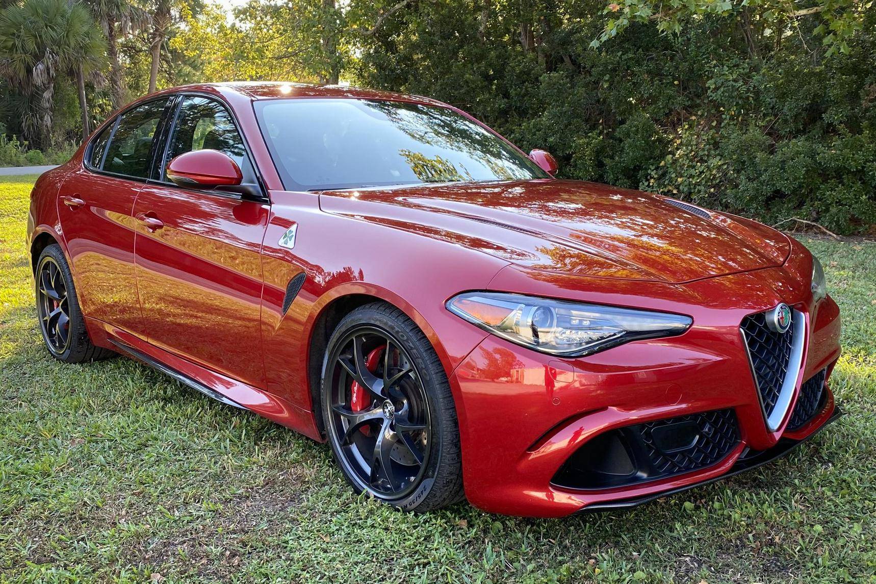 2017 Alfa Romeo Giulia Quadrifoglio