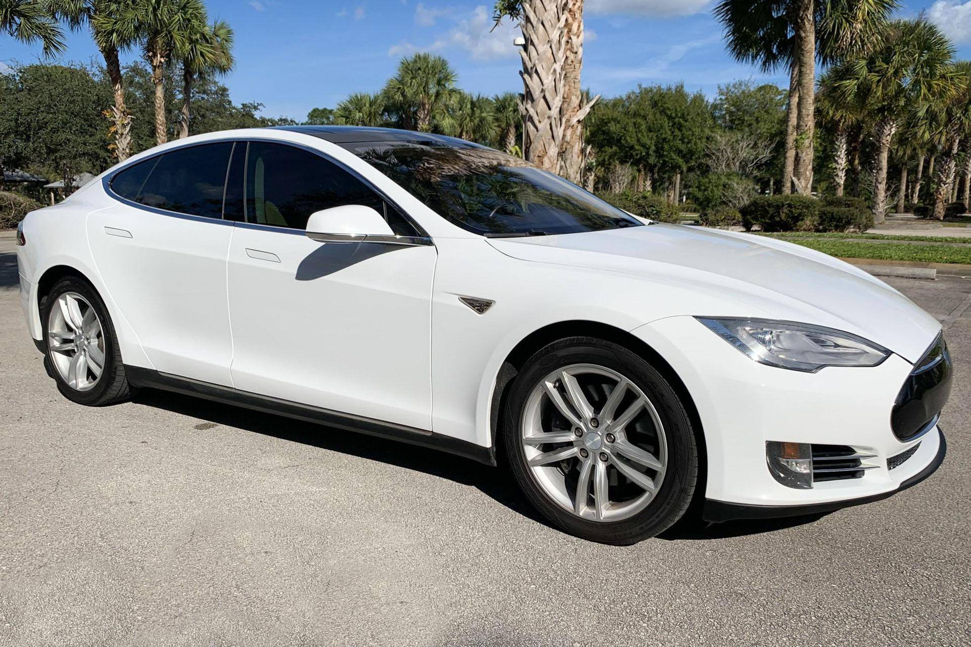 2013 tesla model s p85 deals range