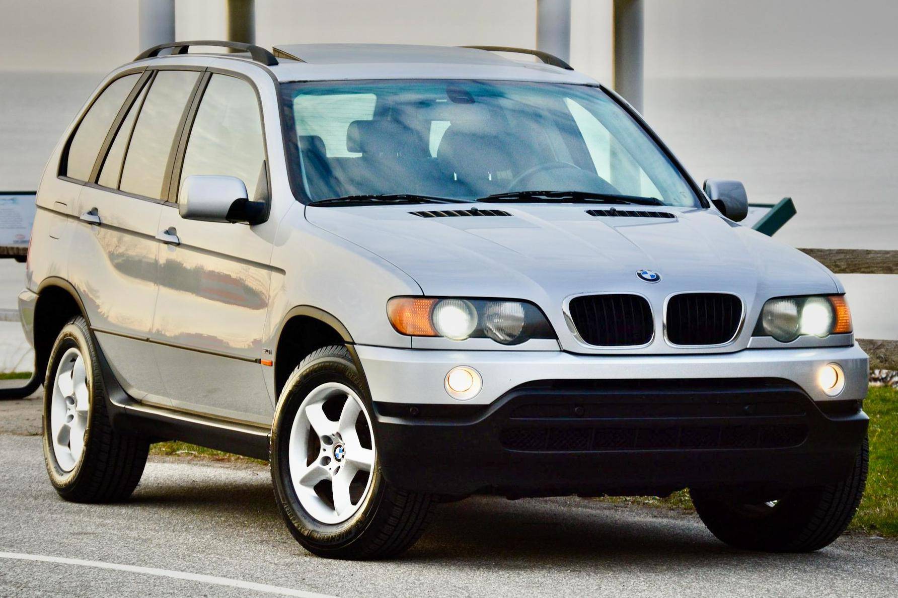 2000 BMW X5: Master of None