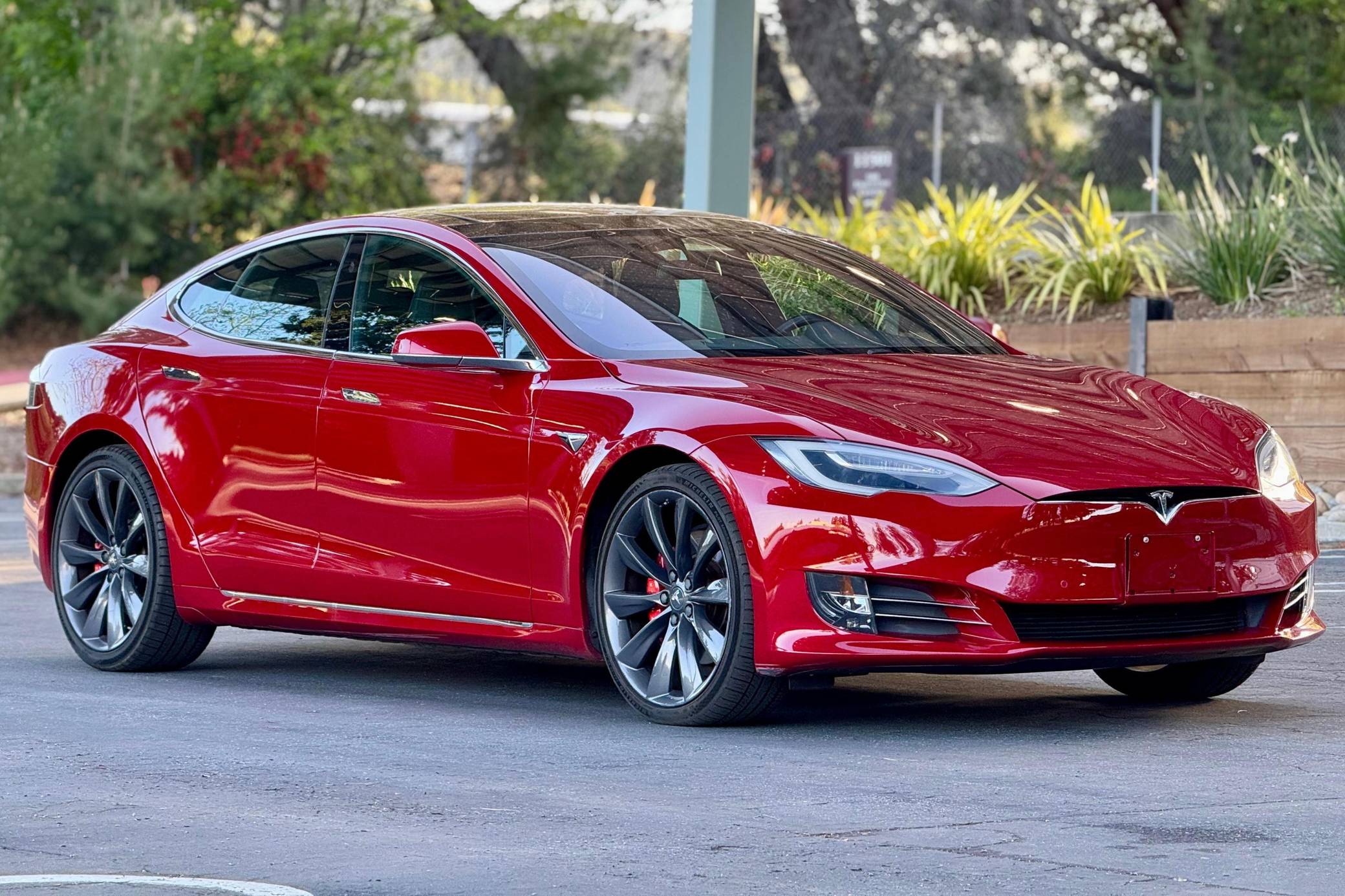 2017 Tesla Model S P100D VIN: 5YJSA1E49HF184617 for Sale Cars Bids