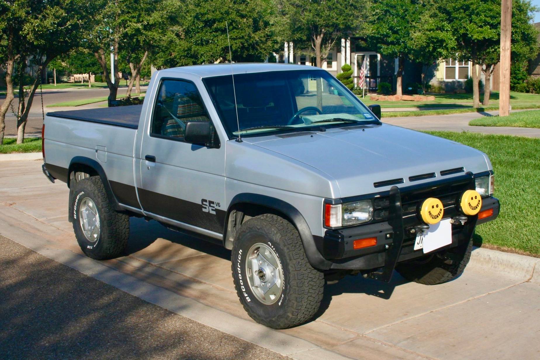 1989 d21 pickup stalls when clutch engagex