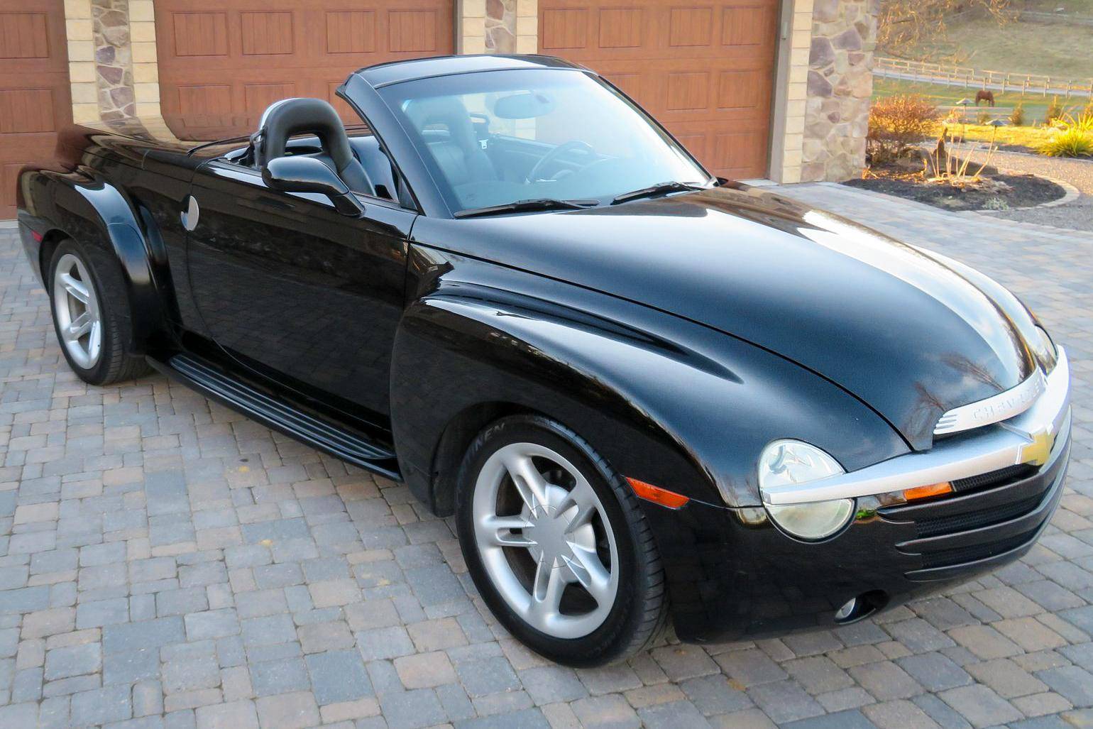 2005 Chevrolet SSR auction - Cars & Bids