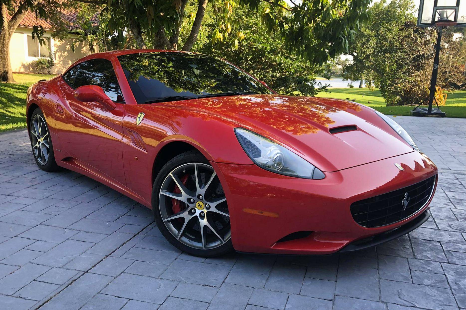 2010 Ferrari California