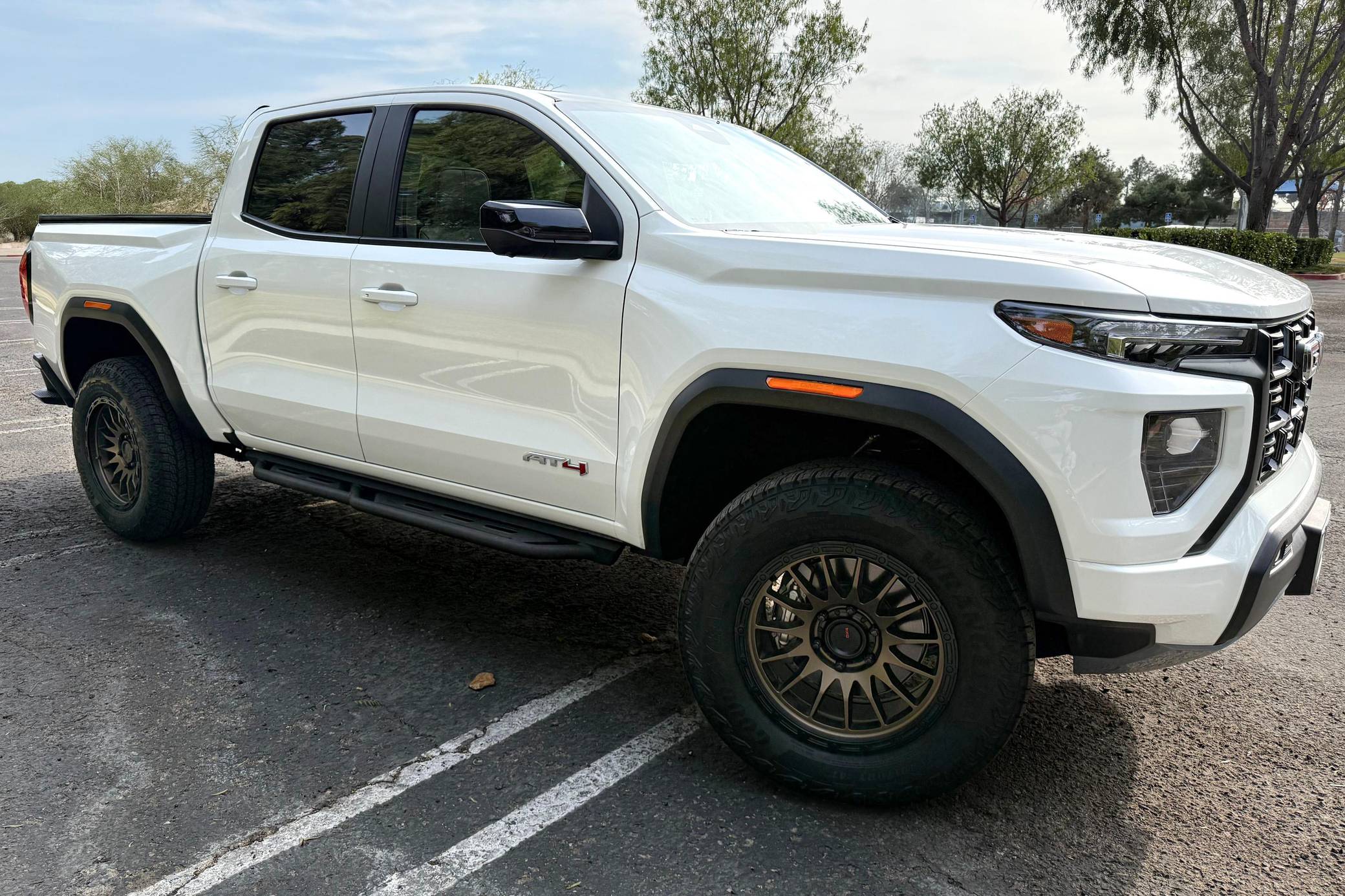 2024 GMC Canyon AT4