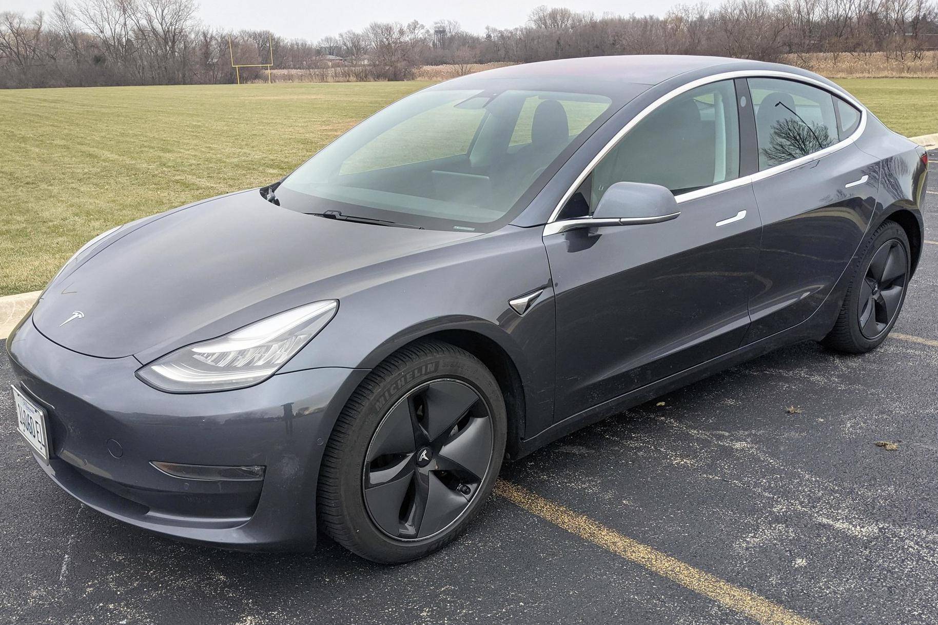 2018 long deals range model 3