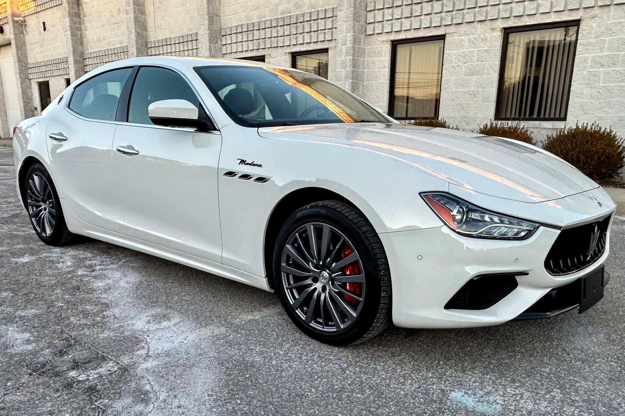 2022 Maserati Ghibli Modena Q4 VIN: ZAM57YTM0N1389301 for Sale